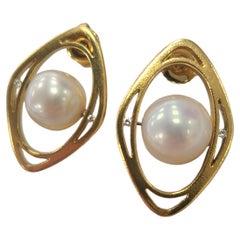 18K Gold N. Oval Viewpoint Pearl & Diamond Stud Earrings by Scott Keating