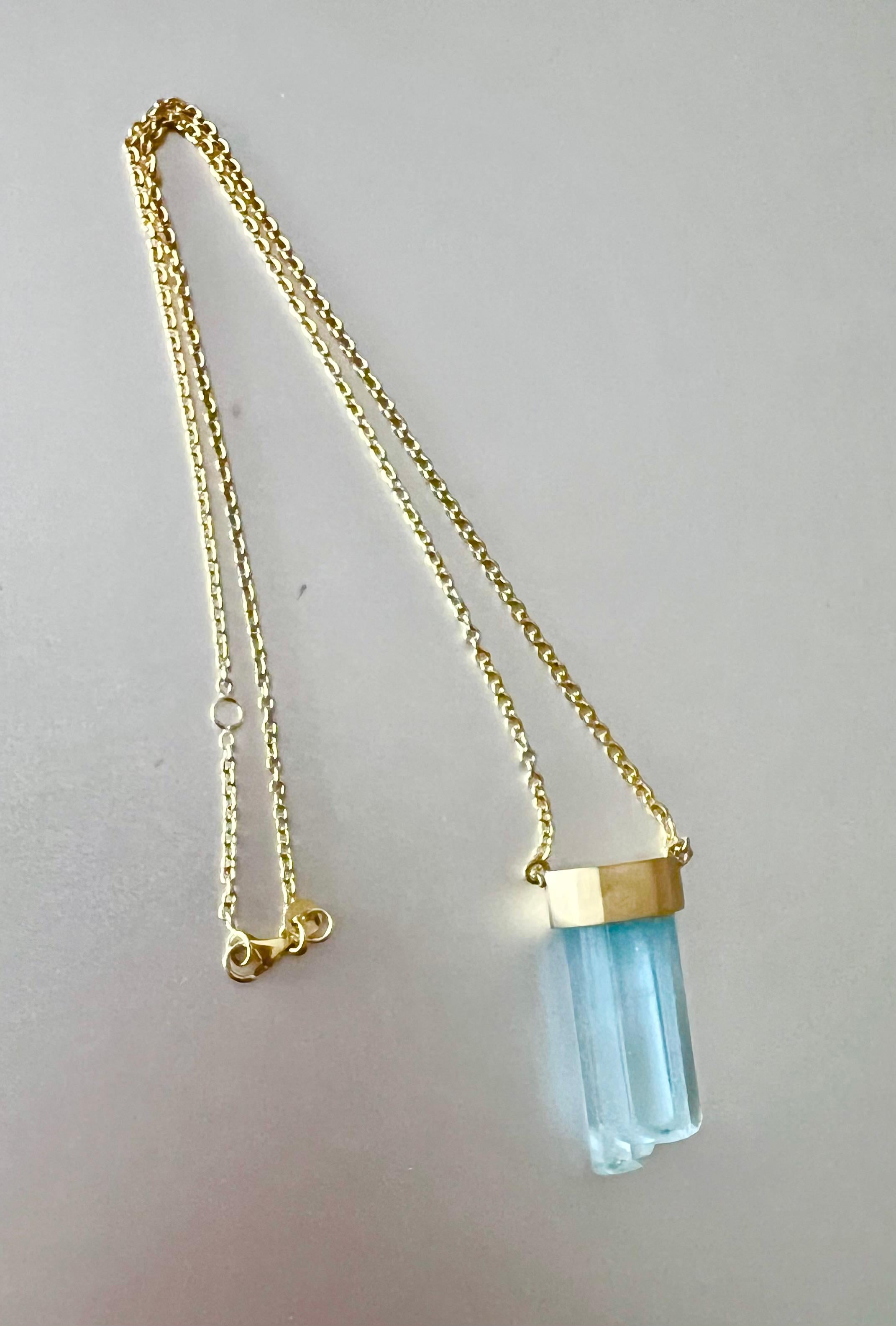 Artisan 18k Gold Natural Aquamarine Manifesting Crystal Necklace one of a kind For Sale