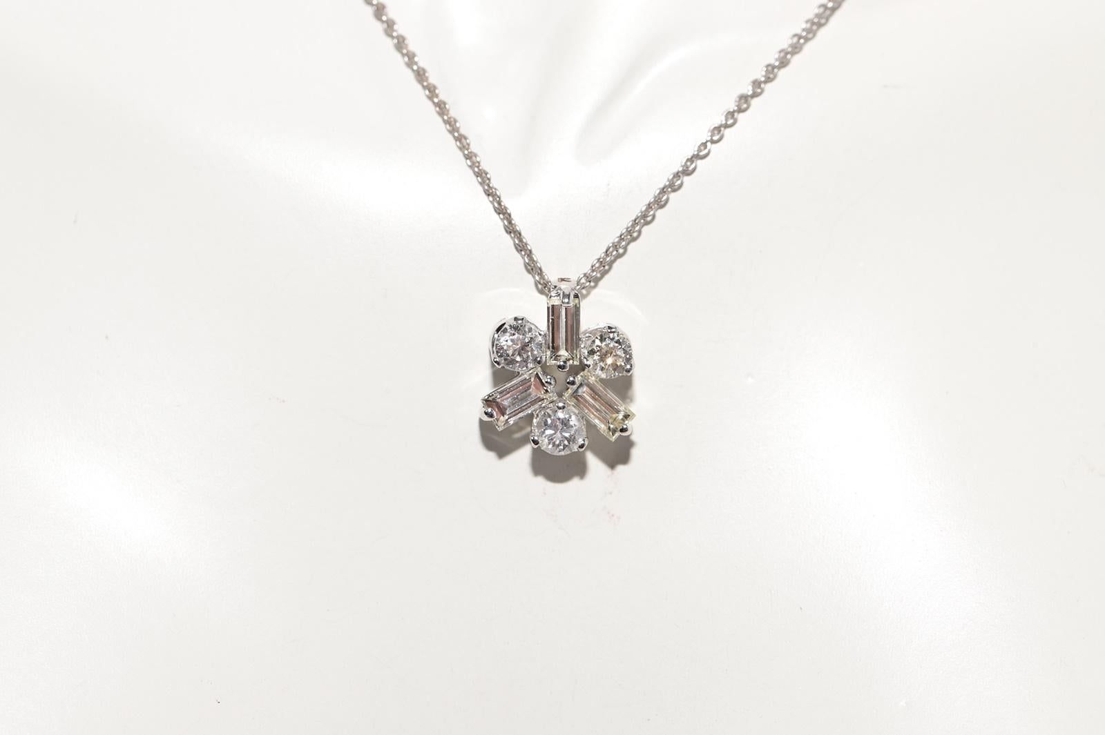 Taglio brillante Collana con ciondolo in oro 18k con diamanti naturali taglio Baguette e Brilliante in vendita