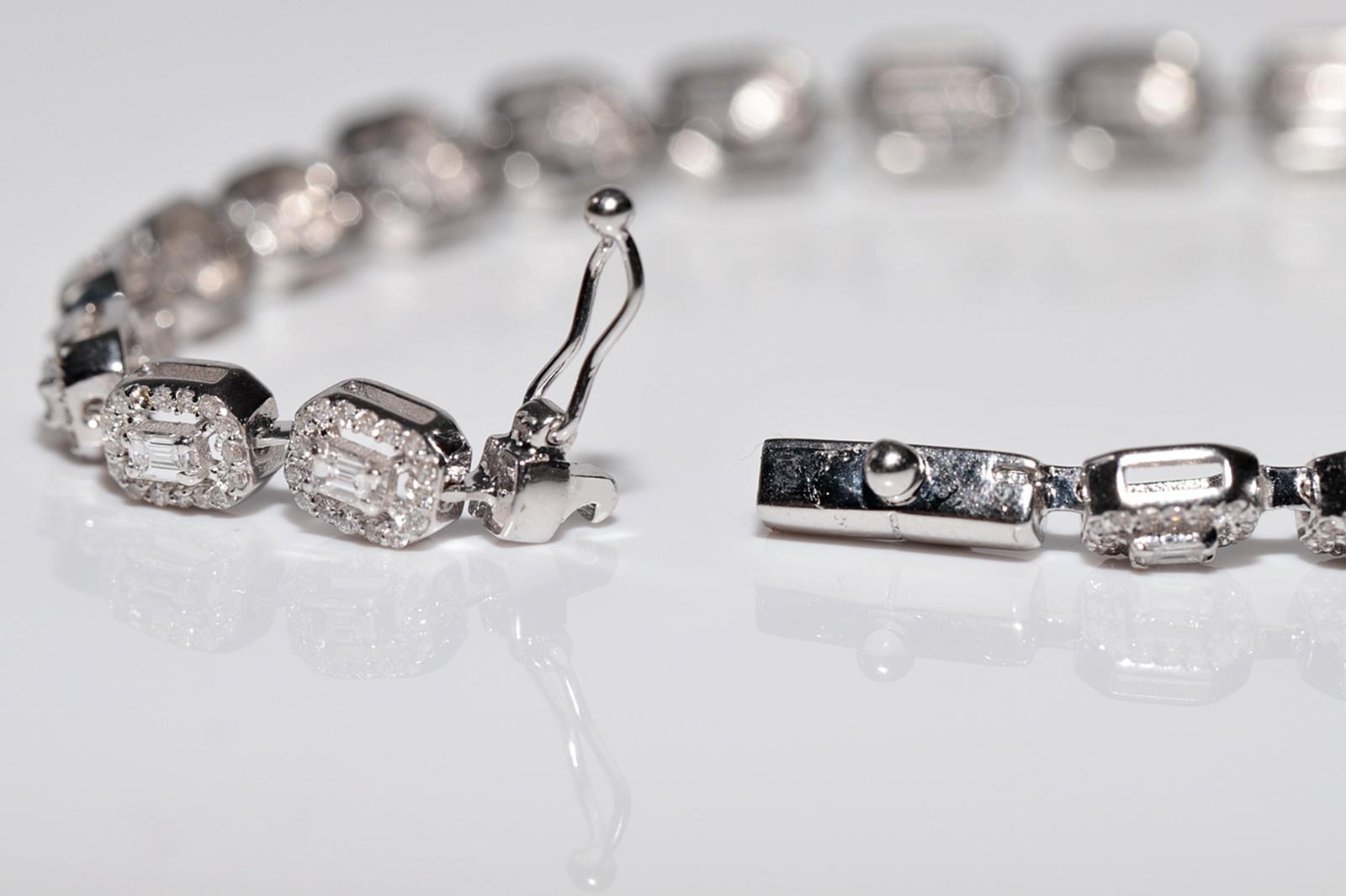 18k Gold Natürlicher Diamant im Baguetteschliff und Brillantschliff  Tennis-Armband im Angebot 6