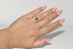 18k Gold Natural Baguette Cut Diamond And Oval Emerald Decorated Ring