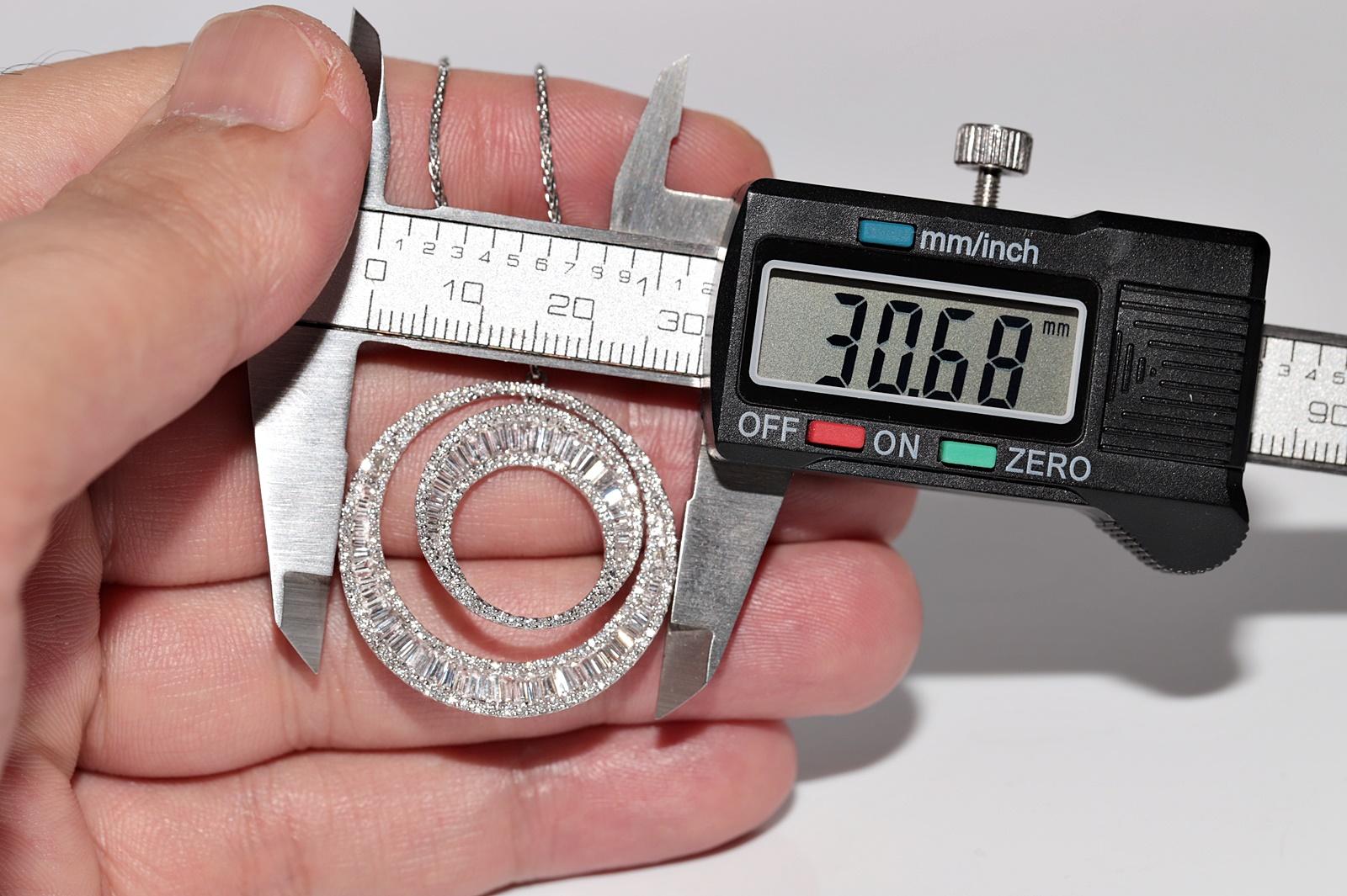 18 Karat Gold Natürlicher Baguetteschliff Diamant Dekorierter Anhänger Halskette im Angebot 6