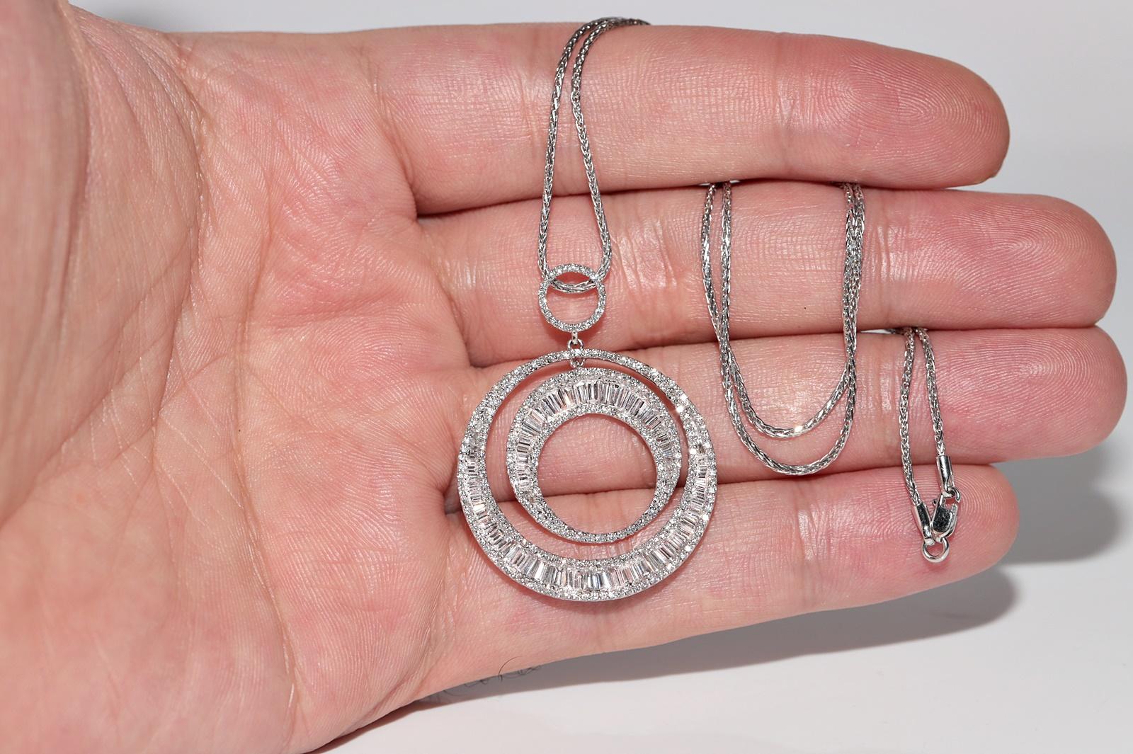 18 Karat Gold Natürlicher Baguetteschliff Diamant Dekorierter Anhänger Halskette im Angebot 3