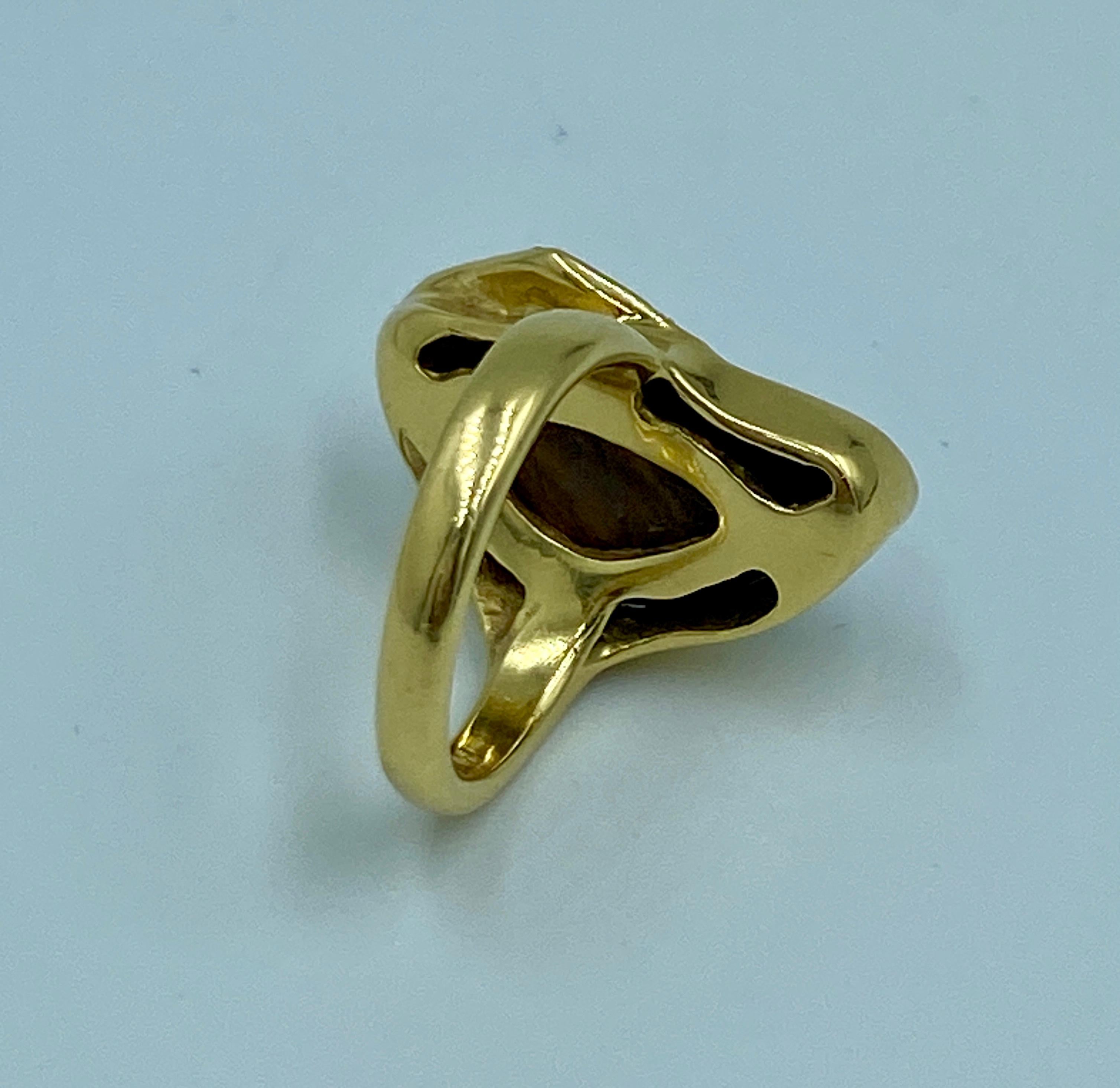 Anillo de cóctel de oro de 18 quilates de ópalo negro natural y diamantes en Bueno estado para la venta en London, GB