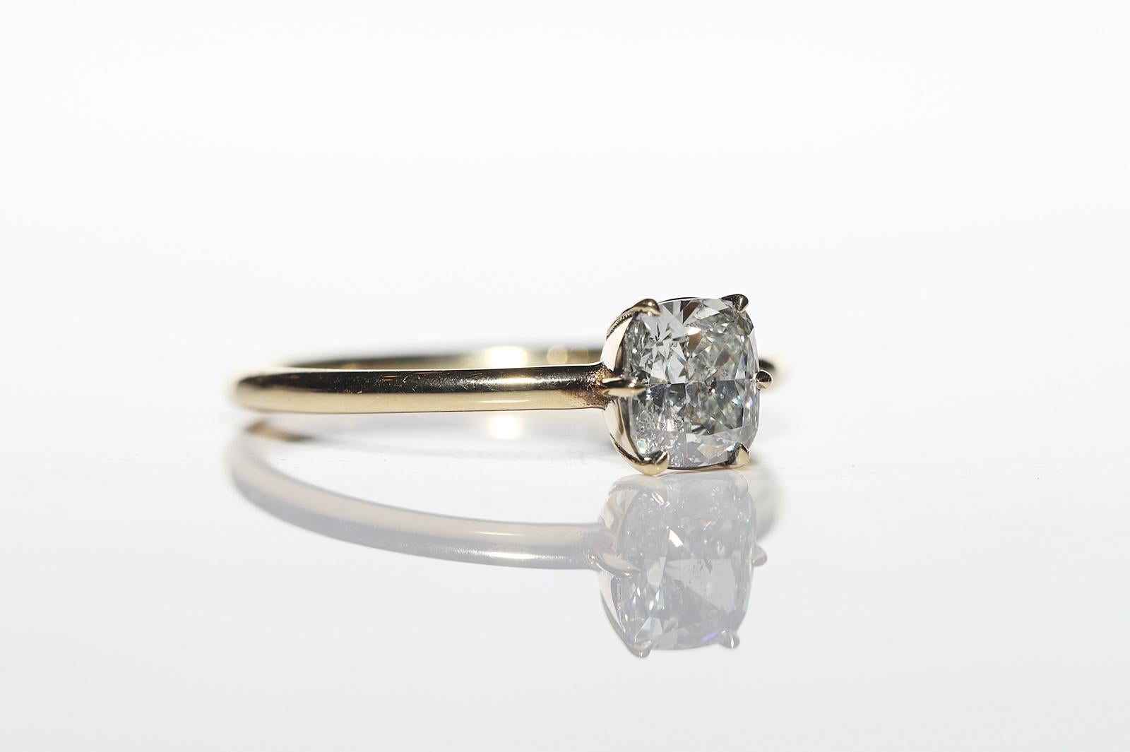 18k Gold Natural Cushion Cut Diamond Decorated Solitaire Engagement Ring In New Condition For Sale In Fatih/İstanbul, 34