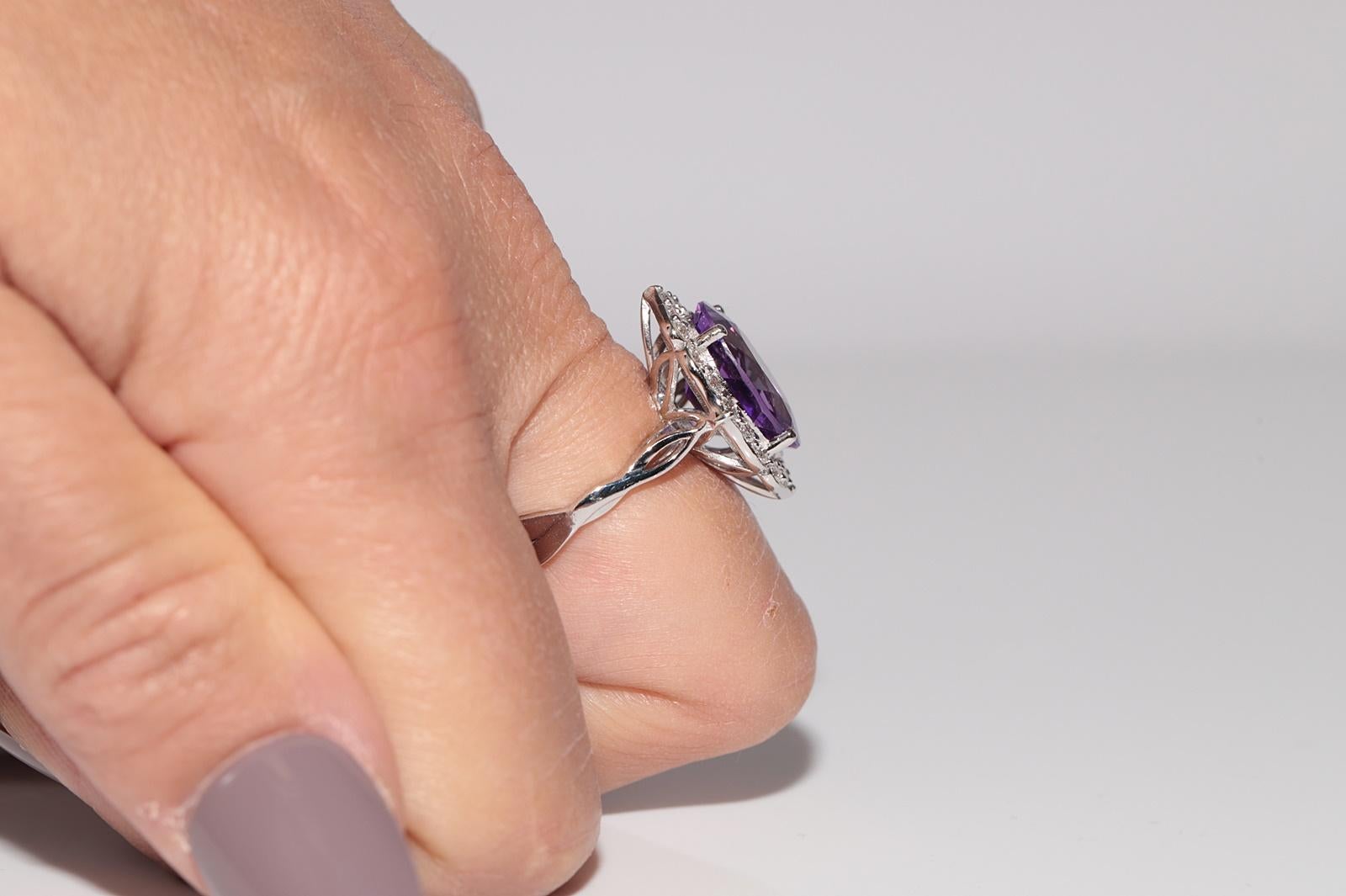 Anillo Fuerte de Oro de 18 K Decorado con Diamantes Naturales y Amatistas en venta 10