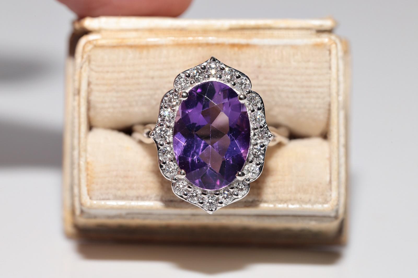 
In sehr gutem Zustand.
Das Gesamtgewicht beträgt 8,1 Gramm.
Insgesamt ist Diamant 0,95 ct.
Der Diamant ist G Farbe und vvs-vs Klarheit.
Insgesamt ist Amethyst etwa 10ct.
Ringgröße ist US 6.7
Wir können jede Größe herstellen.
Bitte kontaktieren Sie