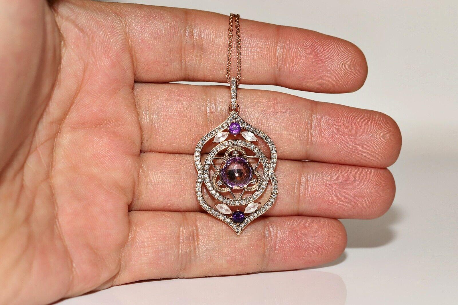 18k Gold Natural Diamond And Amethyst Decrated Pretty Pendant Necklace For Sale 2