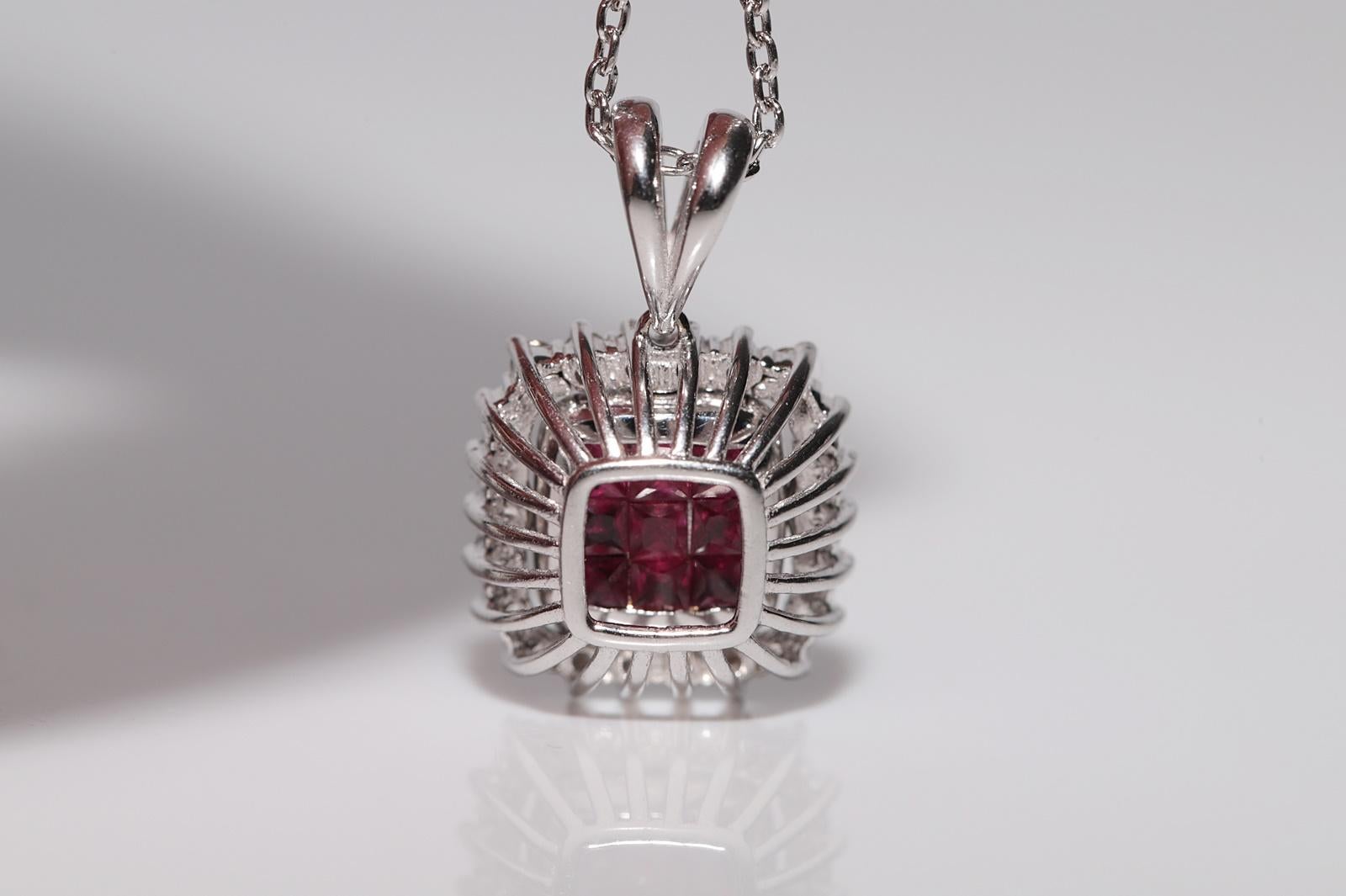 Collier à deux faces en or 18k orné de diamants naturels et de rubis taille baguette en vente 4