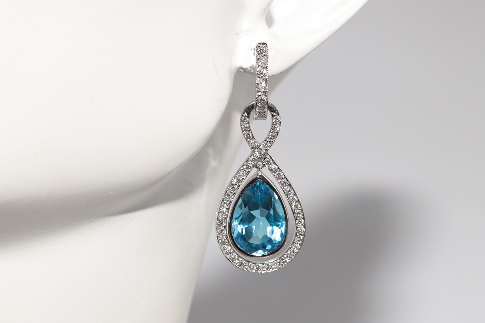 Orecchino a goccia decorato con diamanti naturali e topazio blu in oro 18 carati in vendita 11