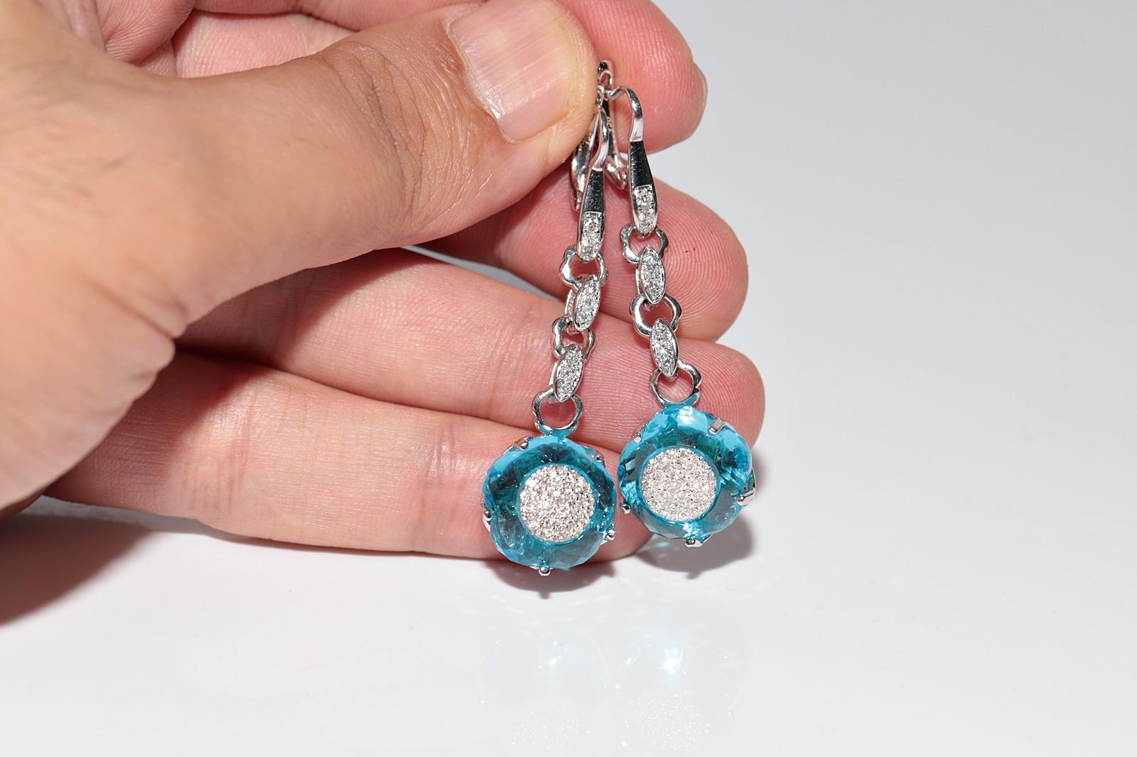 18 Karat Gold Natürlicher Diamant und blauer Topas Dekorierter starker hübscher tropfenförmiger Ohrring im Angebot 5