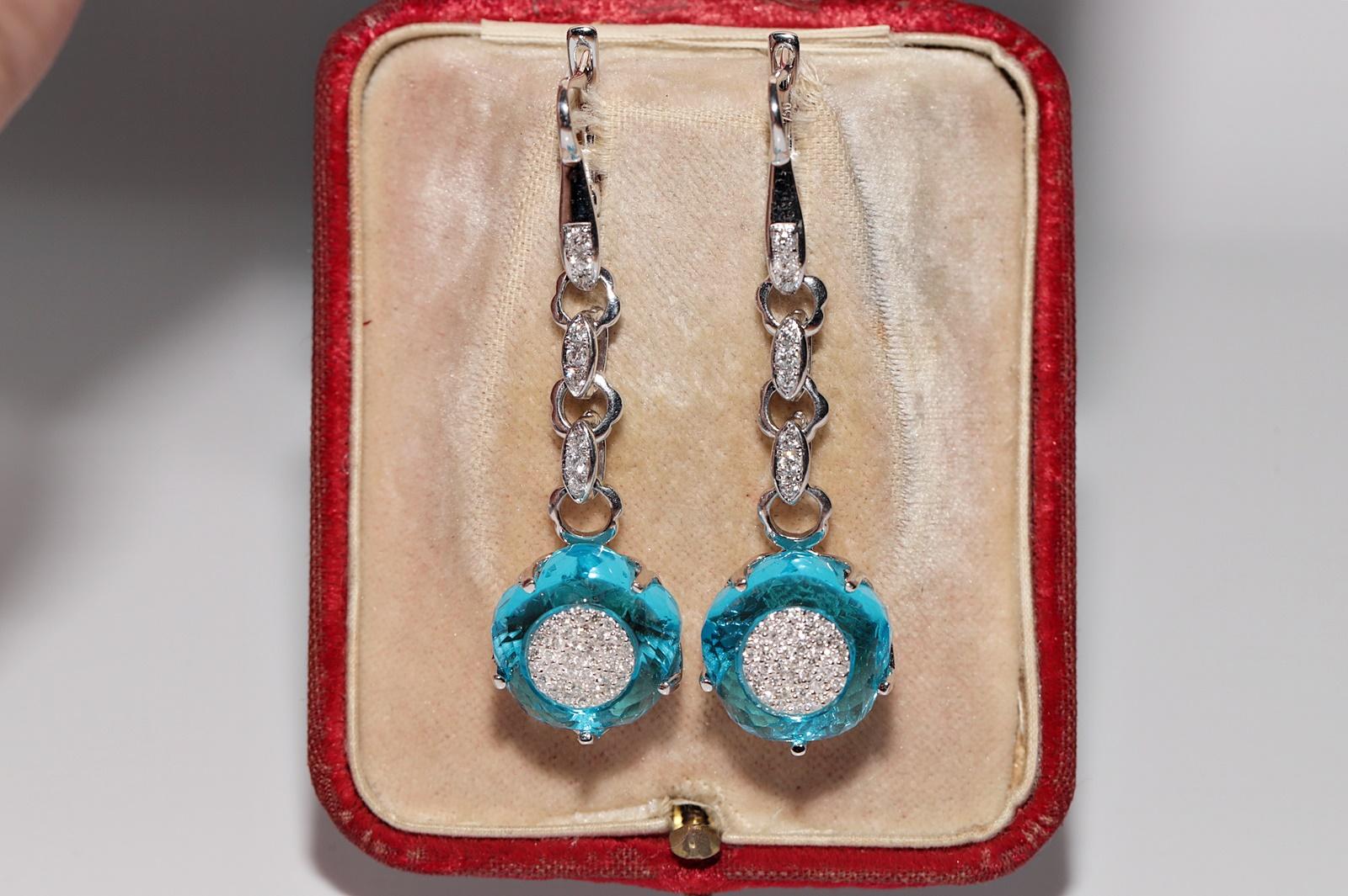 In sehr gutem Zustand.
Das Gesamtgewicht beträgt 17 Gramm.
Insgesamt ist der Diamant 1,30 ct.
Der Diamant hat die Farbe G-H und die Reinheit vs-s1.
Die Box ist nicht enthalten.
Bitte kontaktieren Sie uns bei Fragen.