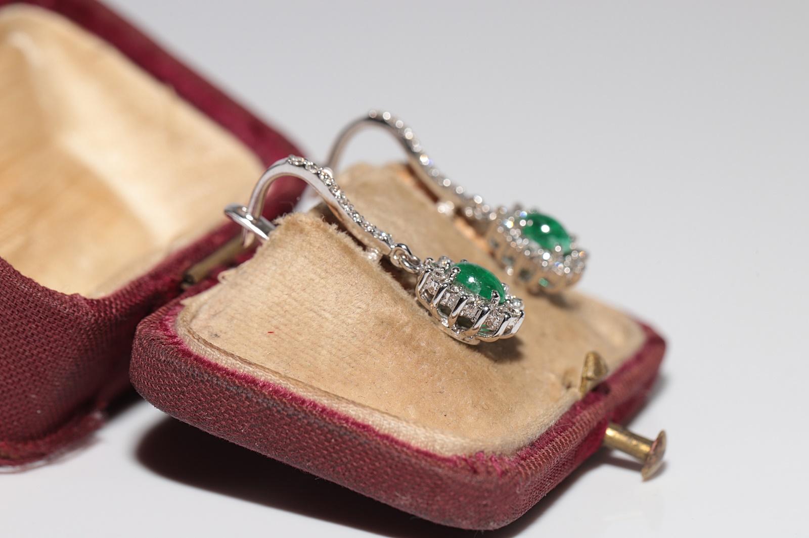 18k Gold Natural Diamond And Cabochon Cut Emerald Decorated Drop Earring In Good Condition For Sale In Fatih/İstanbul, 34