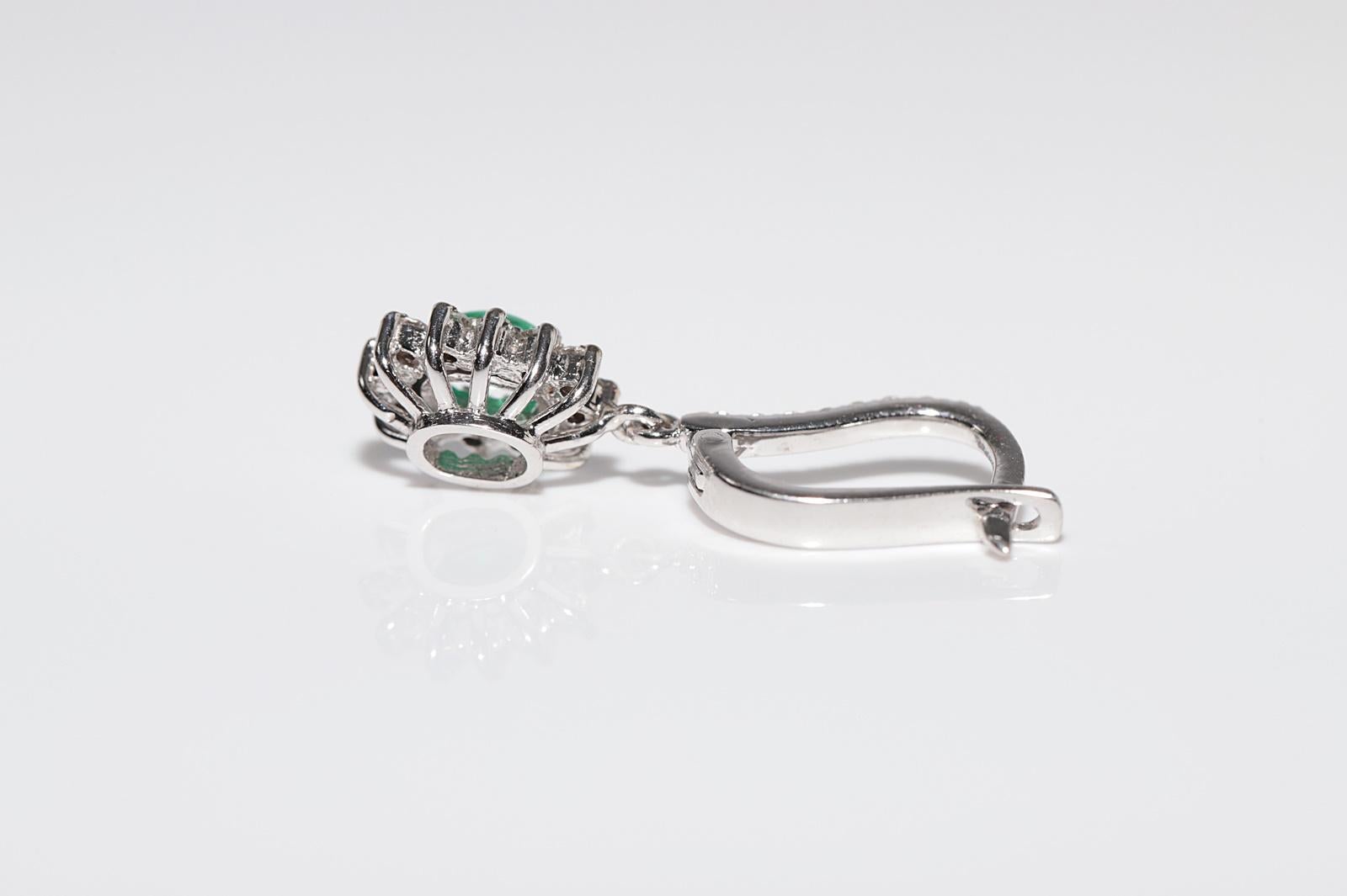 18k Gold Natural Diamond And Cabochon Cut Emerald Decorated Drop Earring For Sale 3