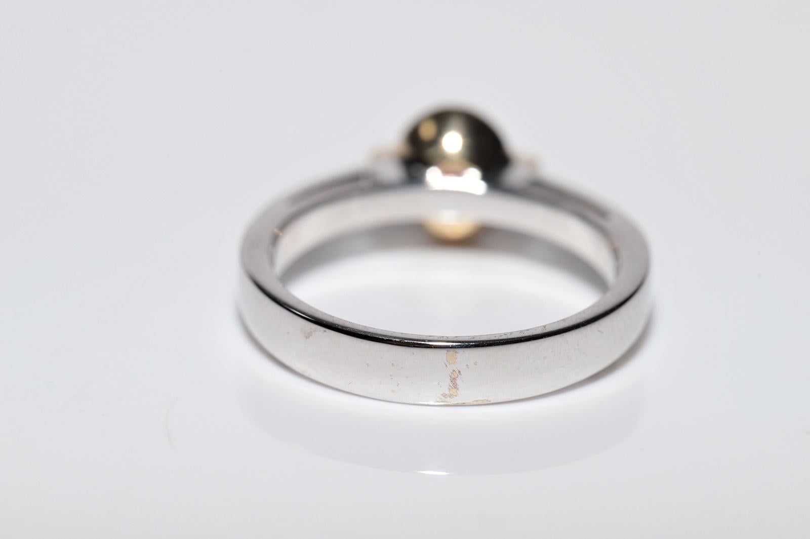 Anillo de Oro de 18 K Decorado con Diamantes Naturales y Rubí Tallado en Cabujón en venta 4
