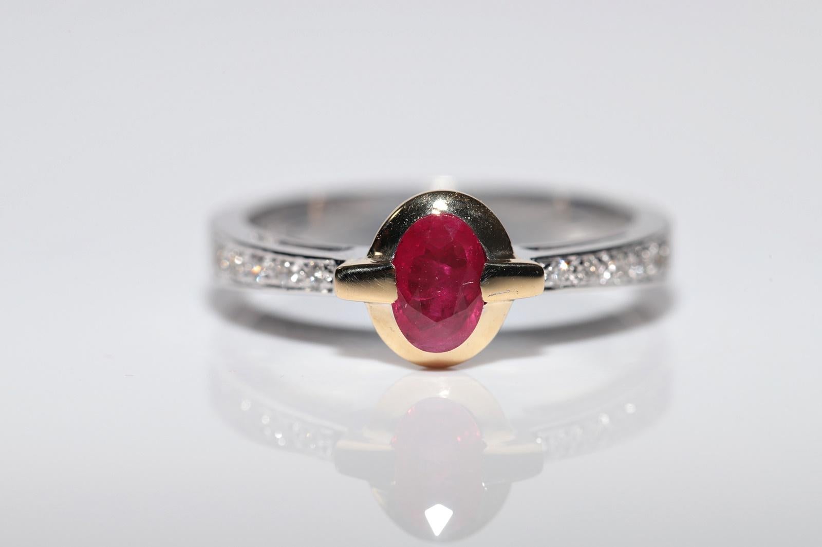 Anillo de Oro de 18 K Decorado con Diamantes Naturales y Rubí Tallado en Cabujón en Bueno estado para la venta en Fatih/İstanbul, 34