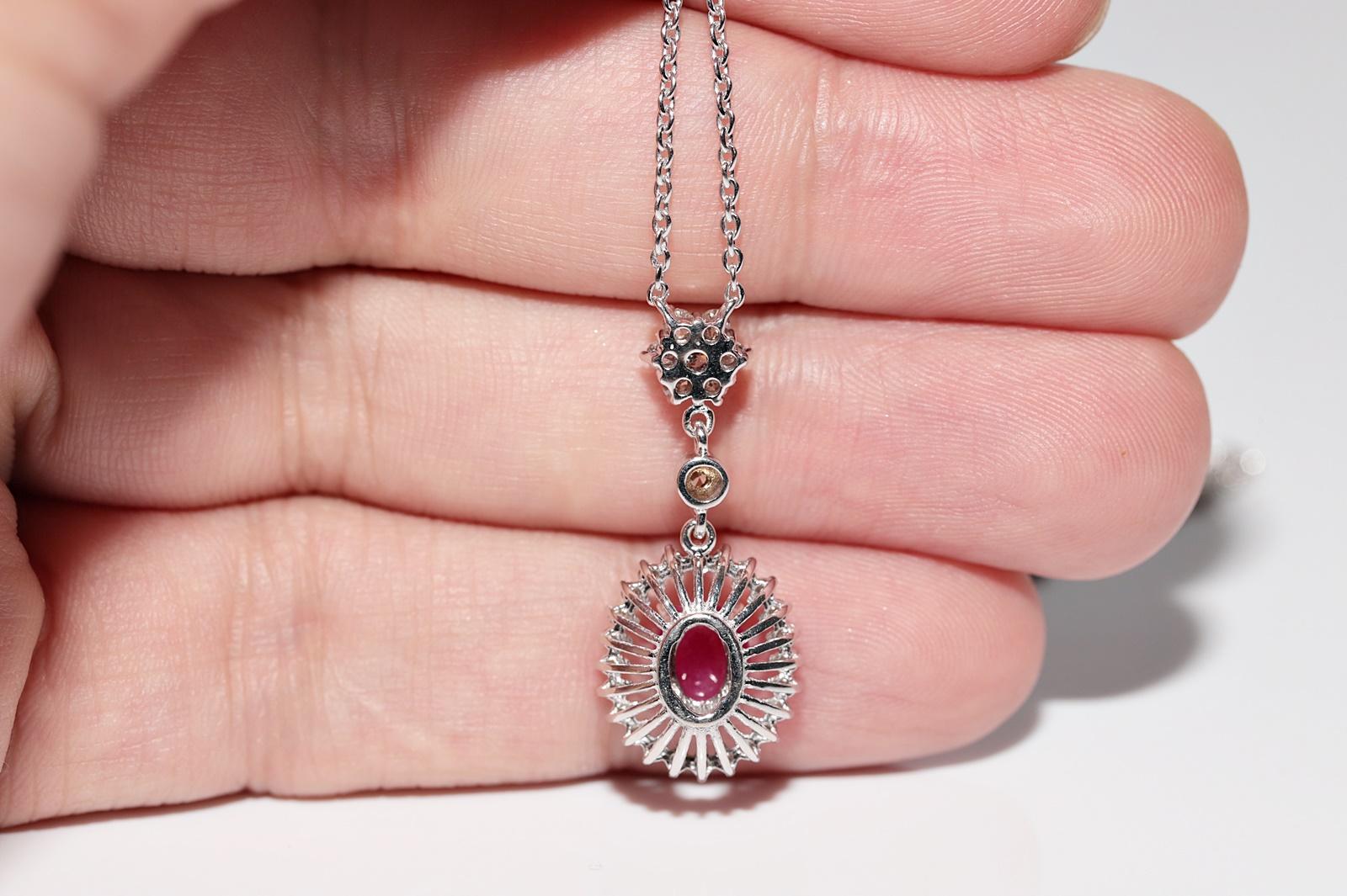18k Gold Natural Diamond And Cabochon Ruby Decorated Pendant Necklace For Sale 4