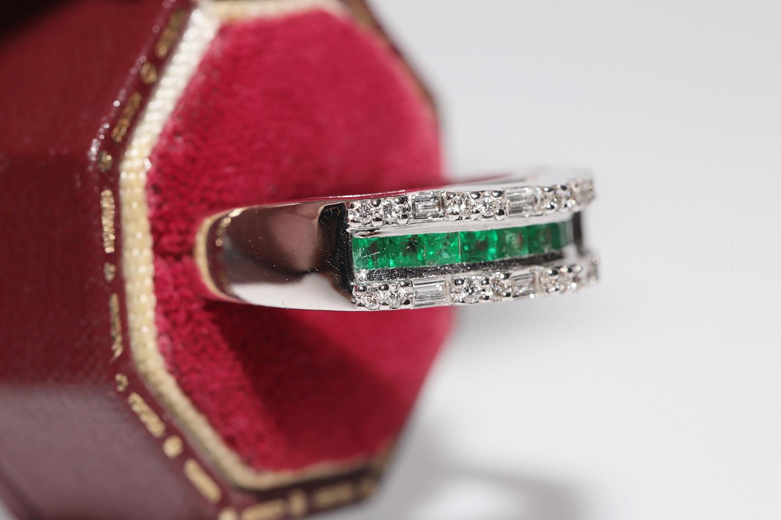 In very good condition.
Total weight is 5.6 grams.
Totally is diamond 0.35 ct.
The diamond is has H color and vs-s1 clarity.
Totally is emerald 0.50 ct.
Ring size is US 7.5
We can make any size.
Box is not included.
Please contact for any question.