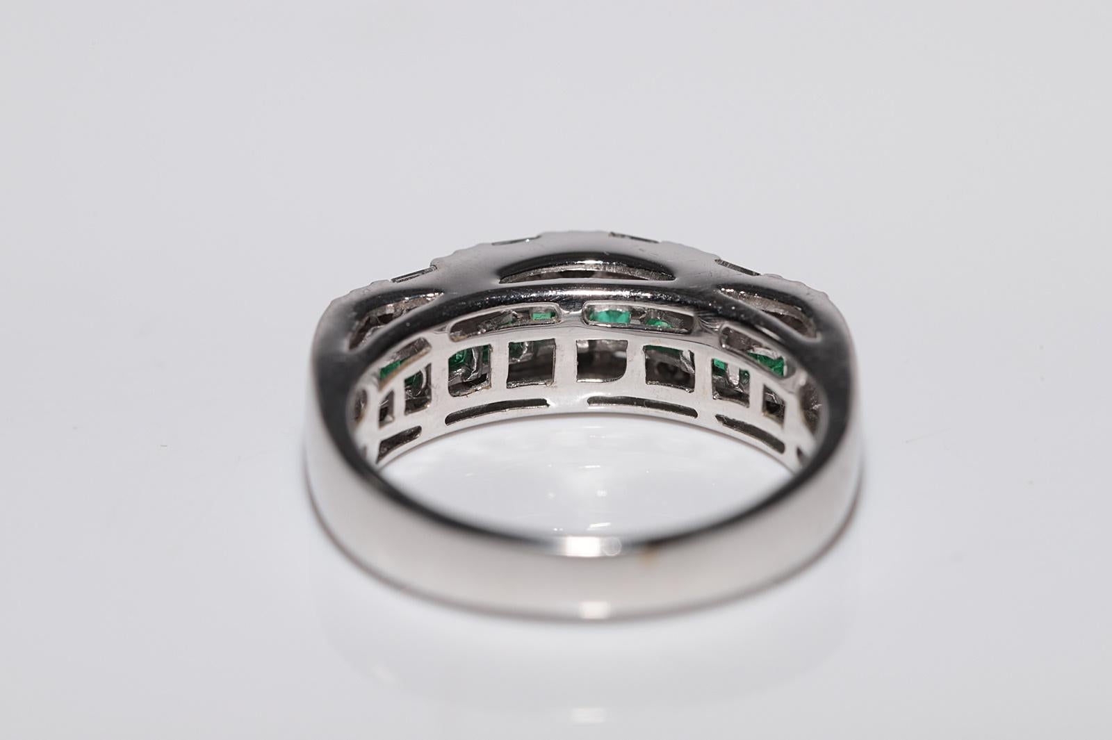 18k Gold Natural Diamond And Caliber Emerald Decorated Band Ring For Sale 1