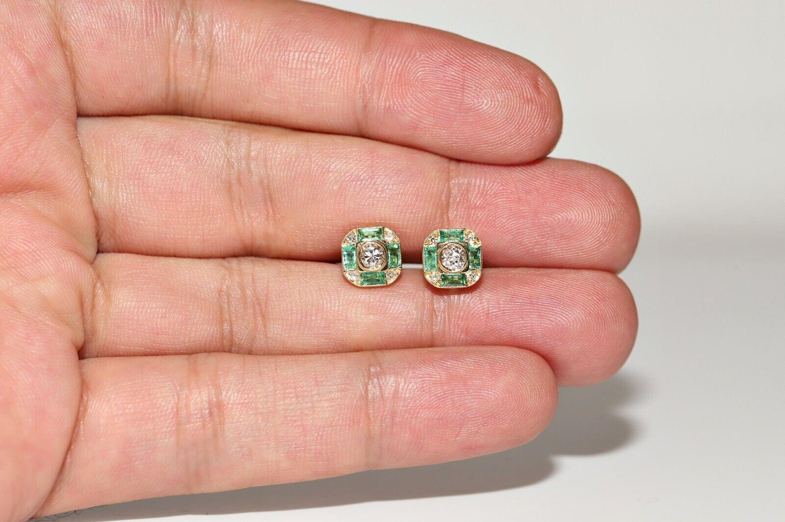 18k Gold Natural Diamond And Caliber Emerald Decorated Earring For Sale 2