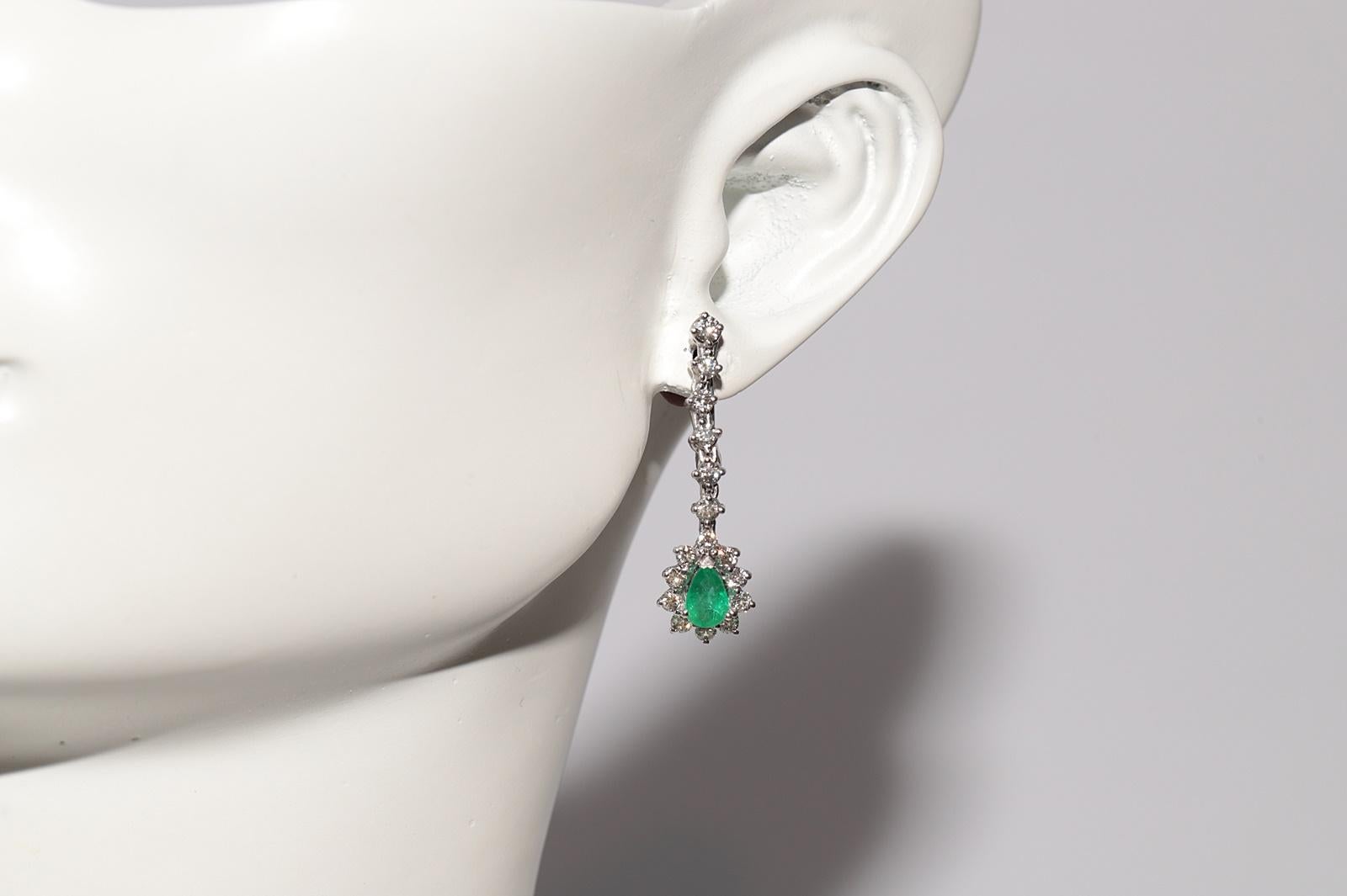 18k Gold Natural Diamond And Emerald Decorated Drop Earring For Sale 10