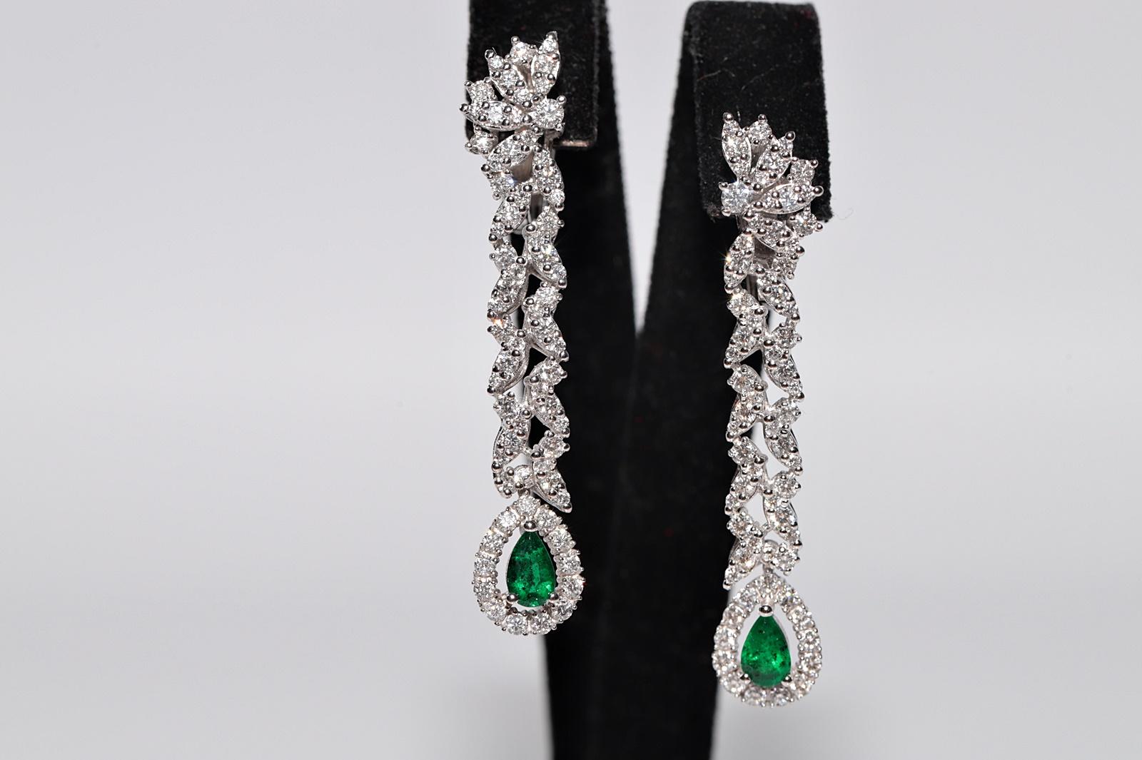 In very good condition.
Total weight is 10.5 grams.
Totally is diamond 2.21 ct.
The diamond is has F-G color and vvs-vs clarity.
Totally is emerald 0.66 ct.
Please contact for any questions.