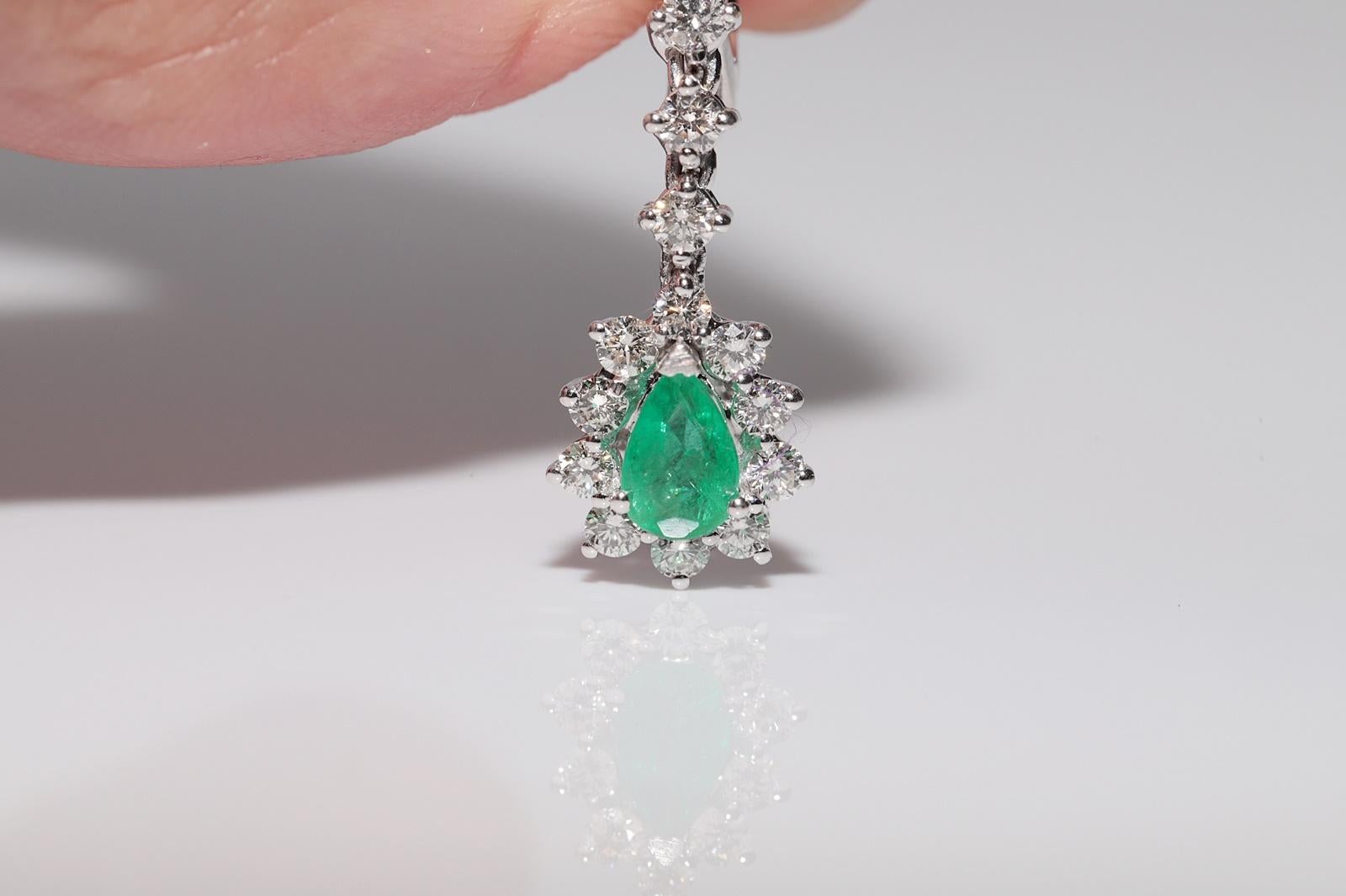 18k Gold Natural Diamond And Emerald Decorated Drop Earring For Sale 2