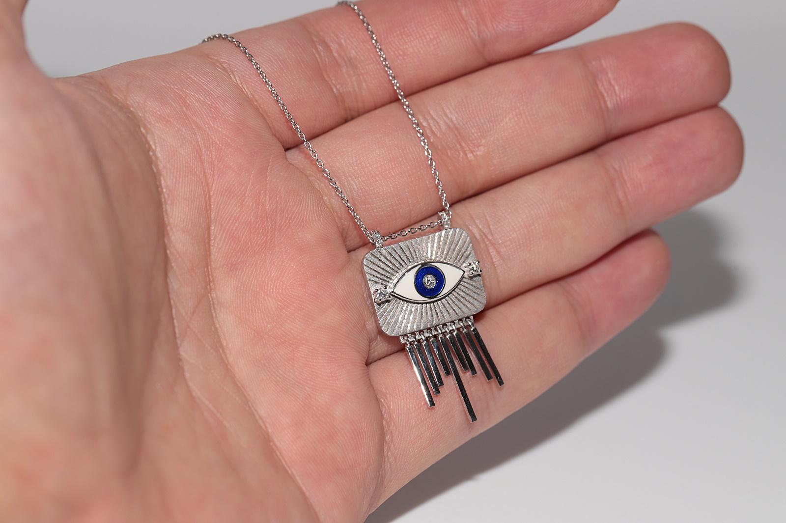 18k Gold Natural Diamond And Enamel Eye Decorated Pendant Necklace For Sale 2