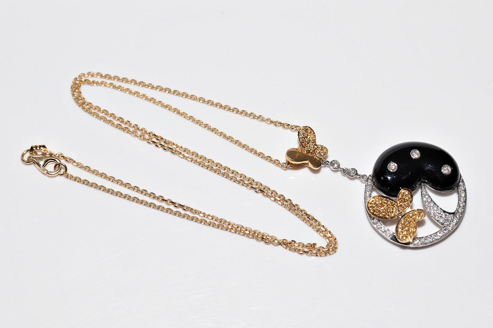 18k Gold Natural Diamond And Onyx Decorated Butterfly Pendant Necklace For Sale 8