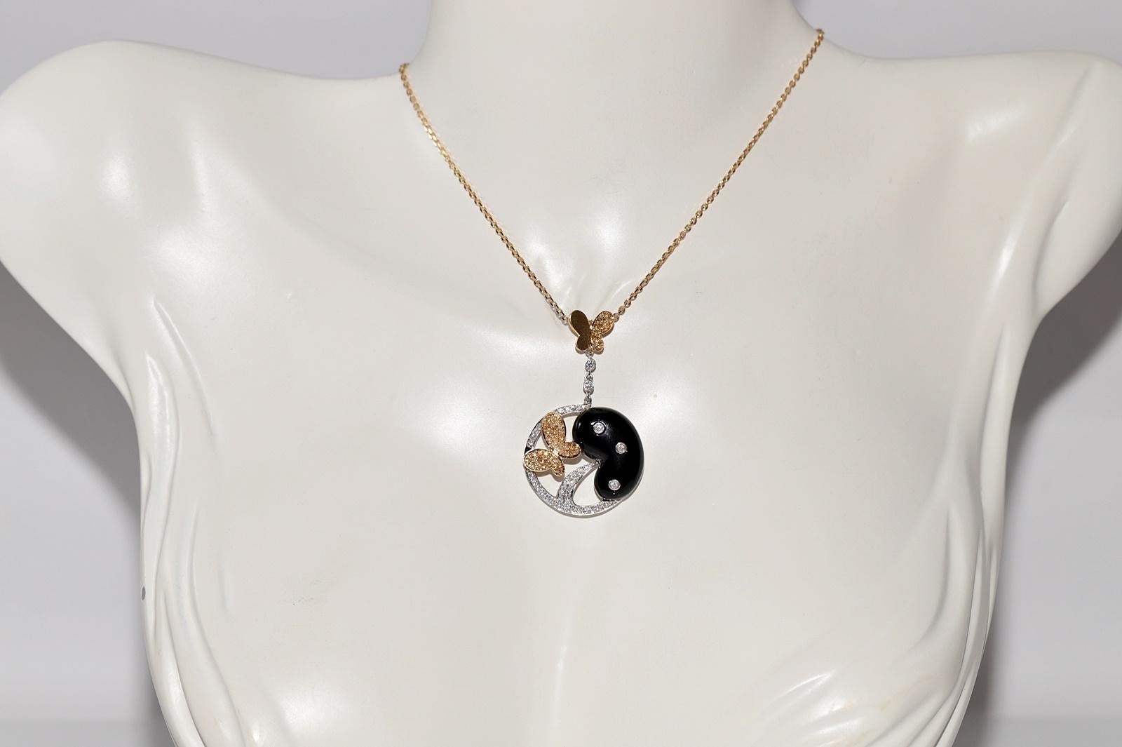 Modern 18k Gold Natural Diamond And Onyx Decorated Butterfly Pendant Necklace For Sale