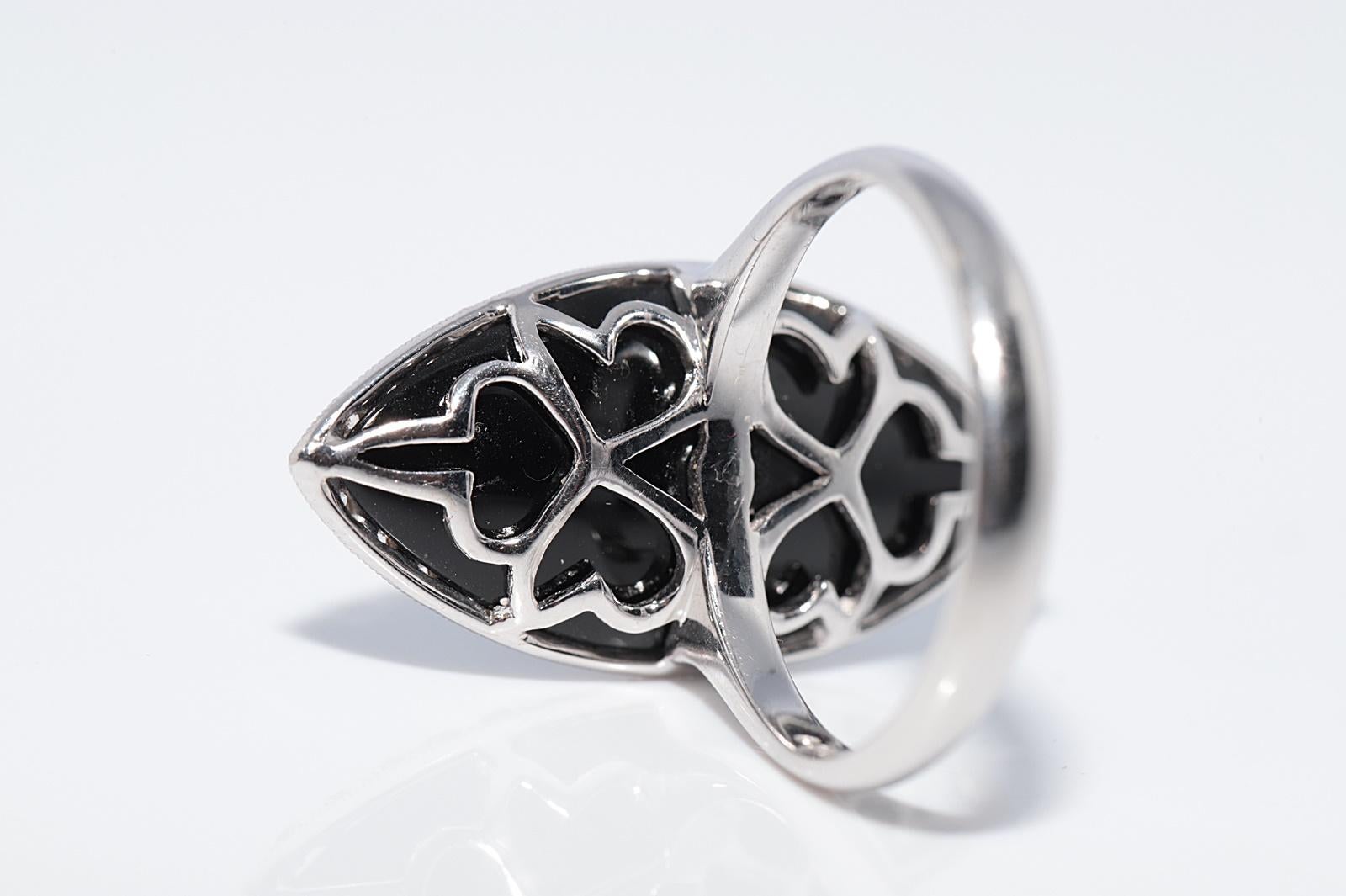 Anello Navette decorato con diamanti naturali e onice in oro 18k in vendita 1