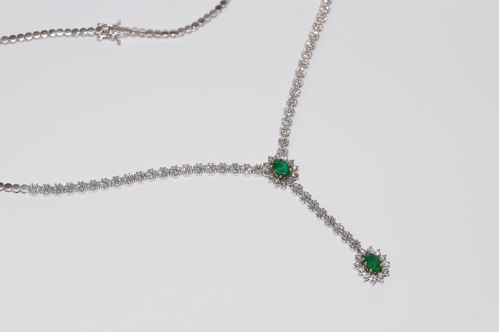 18k Gold Natural Diamond And Oval Cut Emerald Decorated Necklace For Sale 6