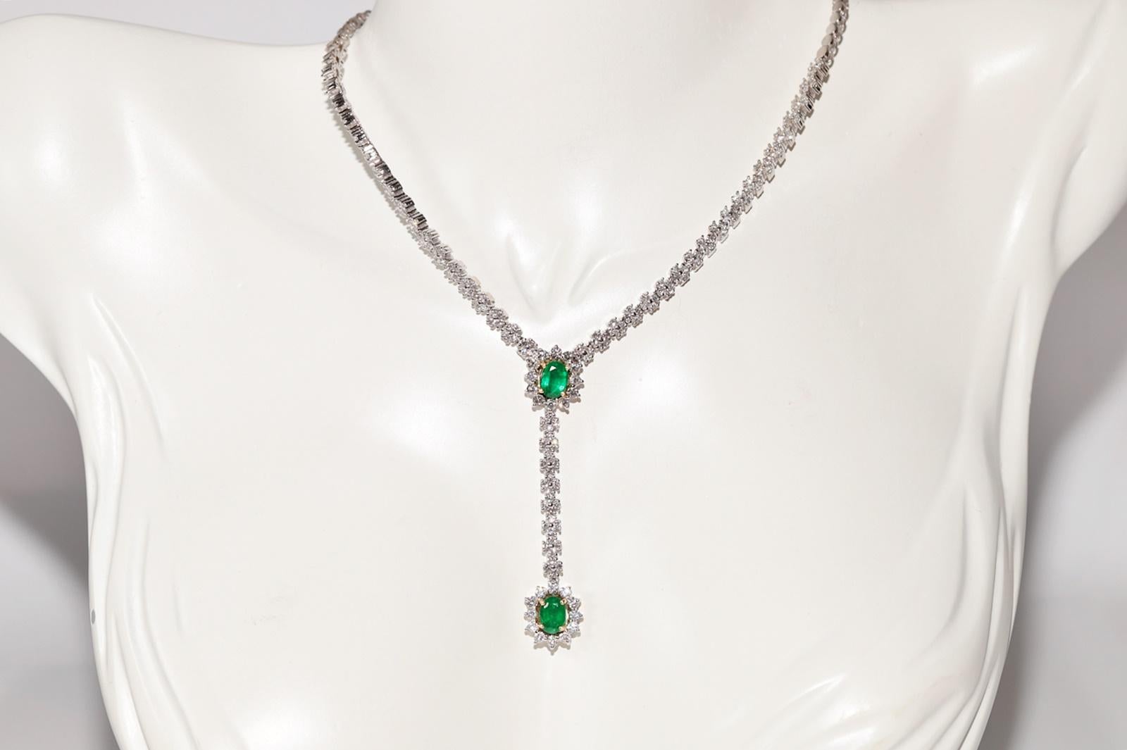 18 Karat Gold Natürlicher Diamant und Smaragd im Ovalschliff Smaragd Dekorierte Halskette (Brillantschliff) im Angebot