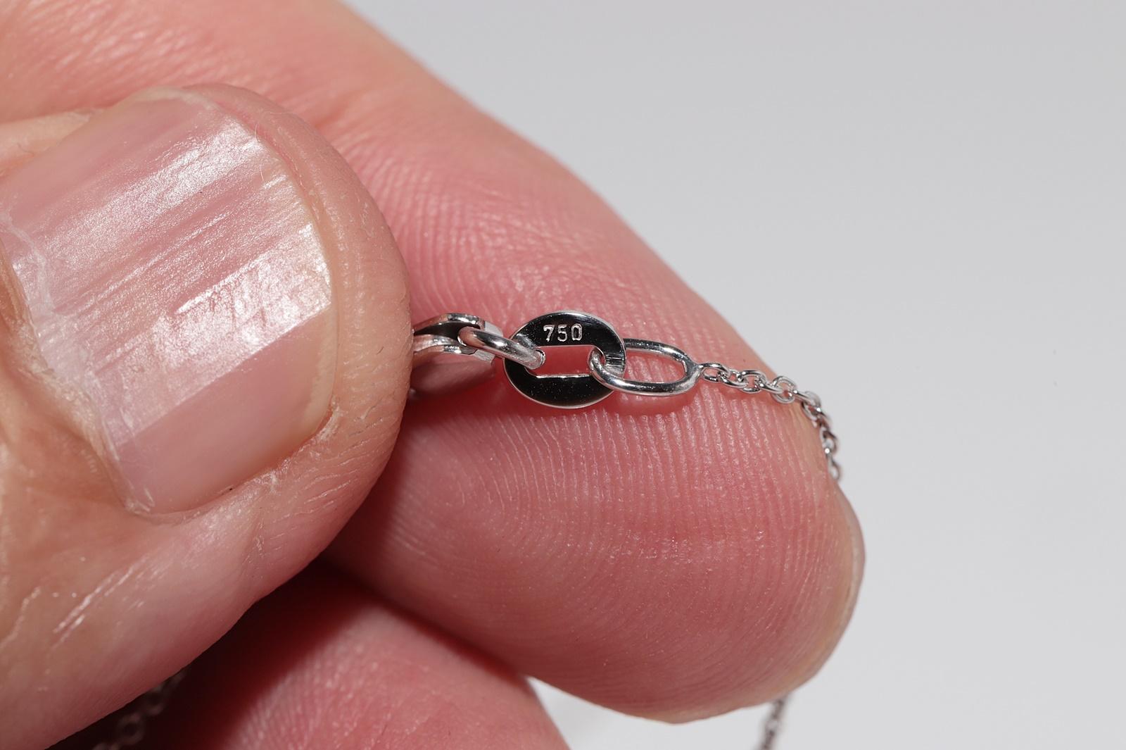 Collier pendentif en or 18k orné de diamants naturels et d'émeraudes de taille ovale en vente 8