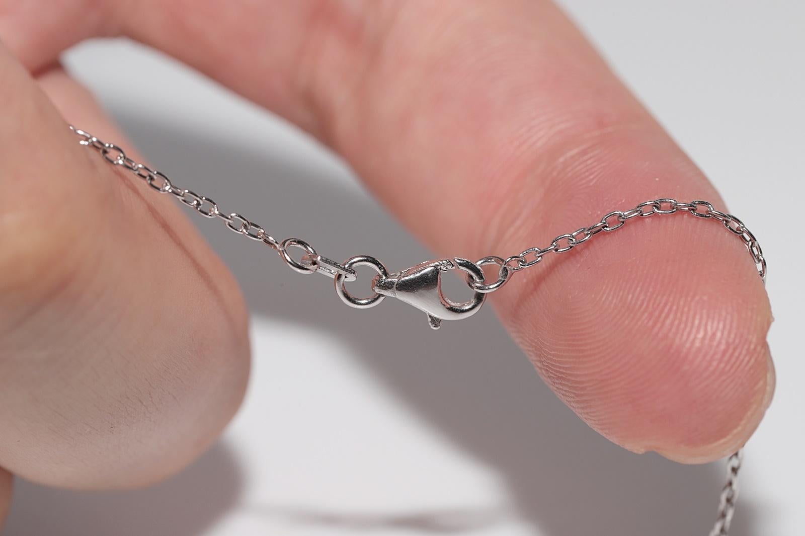 18 Karat Gold Natürlicher Diamant und Smaragd im Ovalschliff Smaragd verzierter Anhänger Halskette im Angebot 10