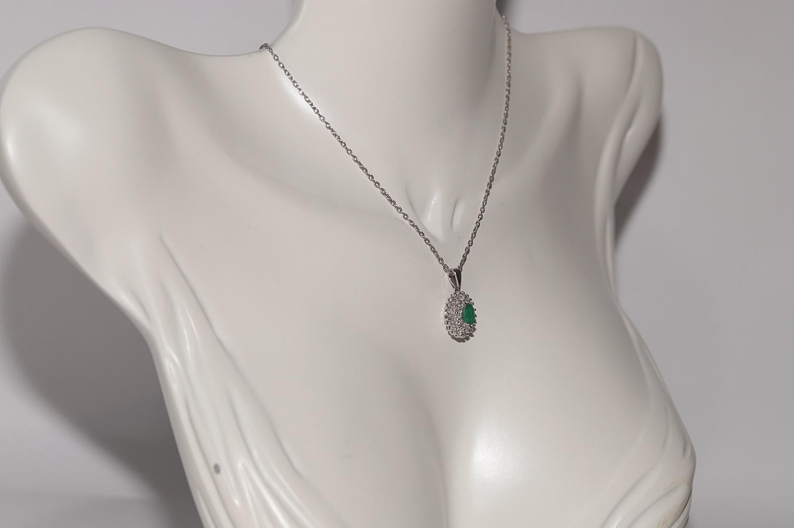 18k Gold Natural Diamond And Oval Cut Emerald Decorated Pendant Necklace In Good Condition For Sale In Fatih/İstanbul, 34