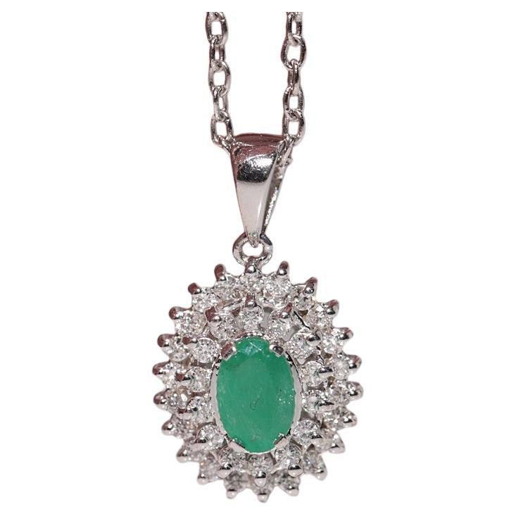 18k Gold Natural Diamond And Oval Cut Emerald Decorated Pendant Necklace