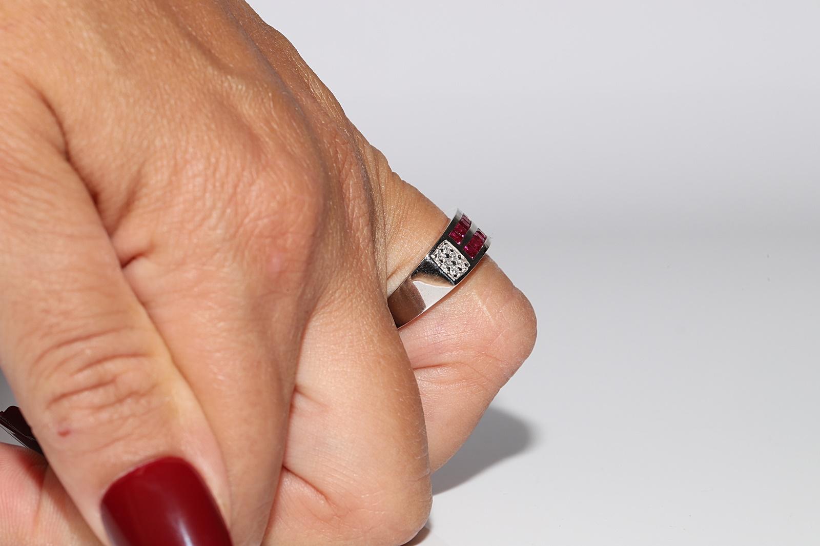 18k Gold Natural Diamond And Princess Cut Natural Ruby Decorated Band Ring For Sale 9