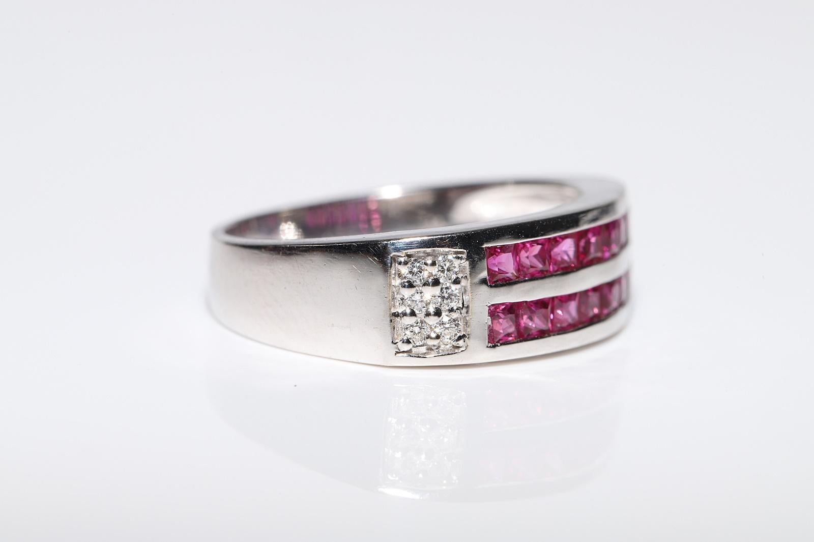Women's 18k Gold Natural Diamond And Princess Cut Natural Ruby Decorated Band Ring For Sale