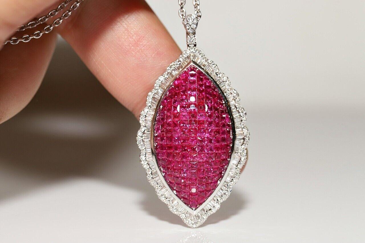 Moderne Collier en or 18k orné de diamants naturels et de rubis taille princesse en vente