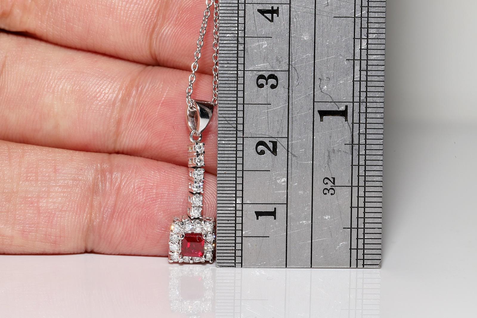 18k Gold Natural Diamond And Ruby Decorated Pendant Necklace For Sale 4
