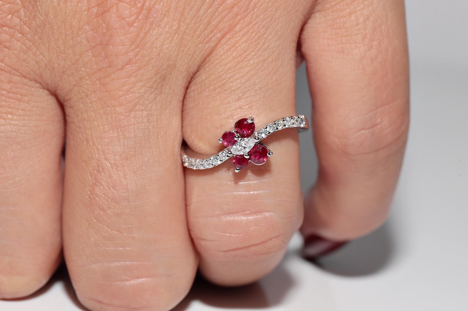 Anello decorato con diamanti naturali e rubini in oro 18 carati in vendita 6