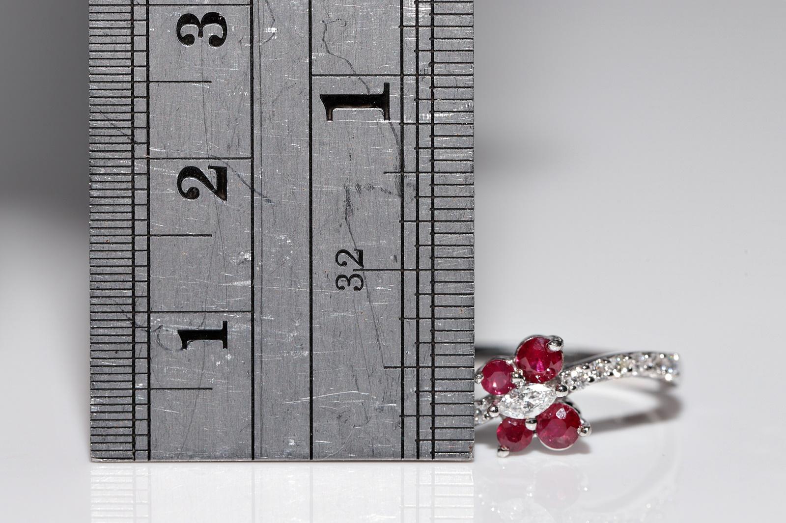 Anello decorato con diamanti naturali e rubini in oro 18 carati in vendita 2