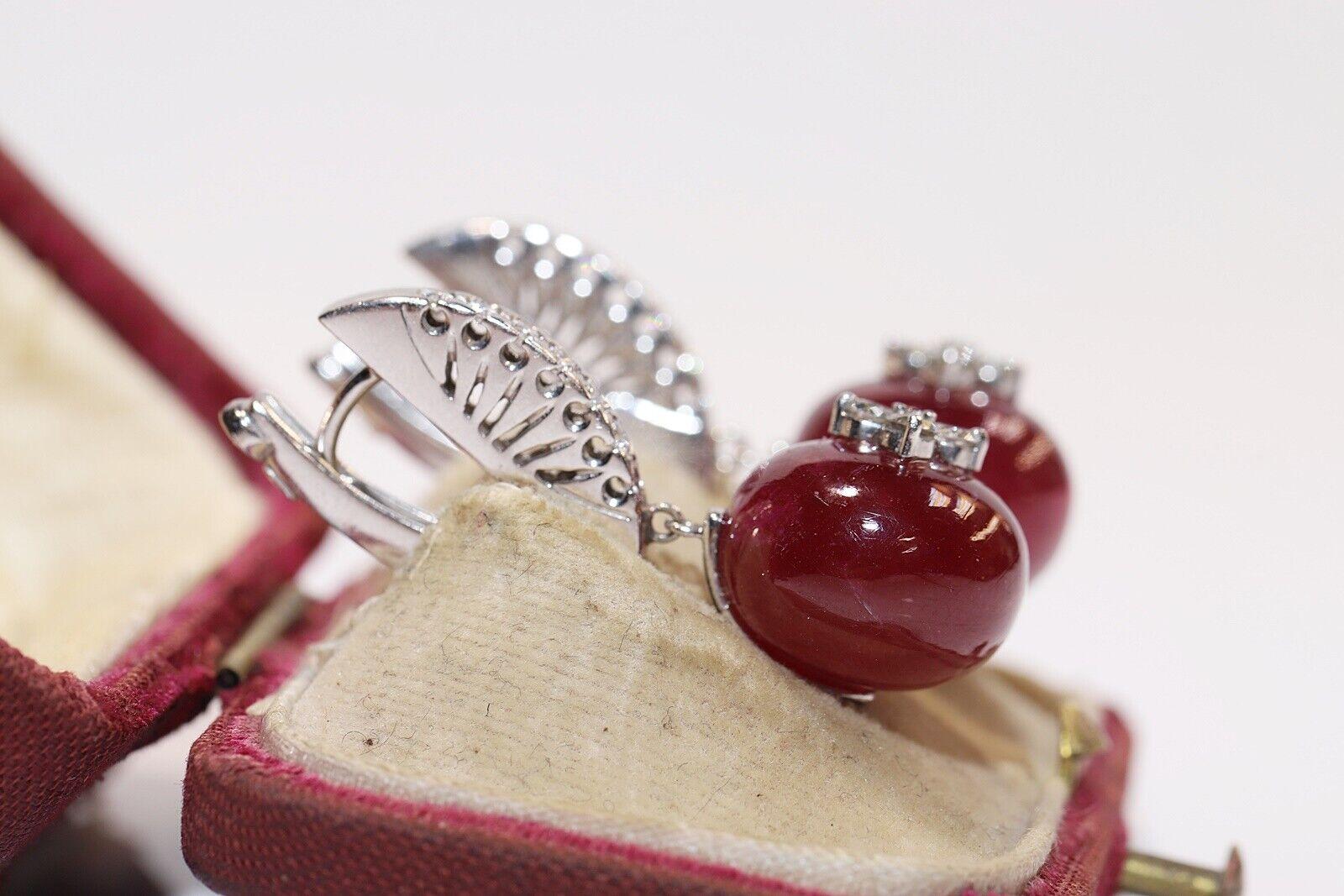 Moderniste Boucle d'oreille pendante en or 18 carats avec diamant naturel et rubis, fabriquée en Italie par Ponte Vecchio en vente