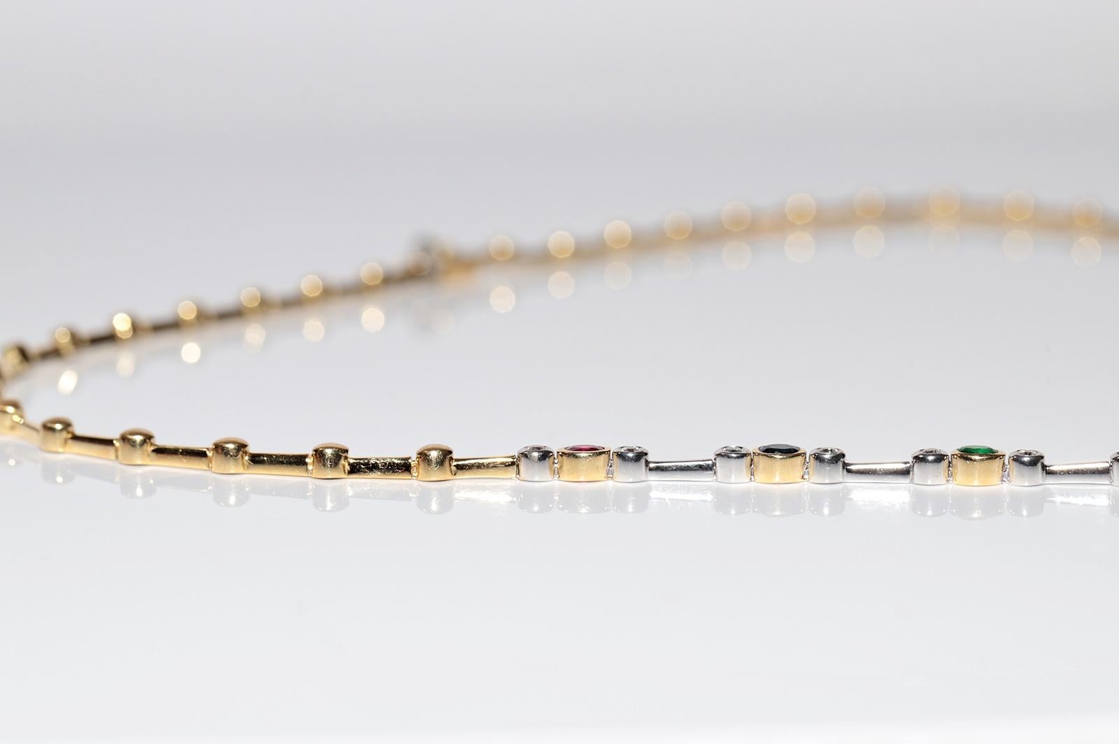 Collar de Oro de 18 K Decorado con Diamantes Naturales y Zafiro Esmeralda y Rubí en venta 12