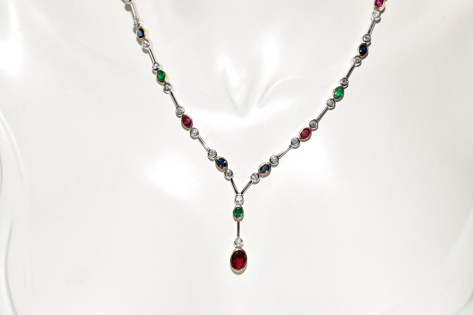 Collar de Oro de 18 K Decorado con Diamantes Naturales y Zafiro Esmeralda y Rubí Corte brillante en venta