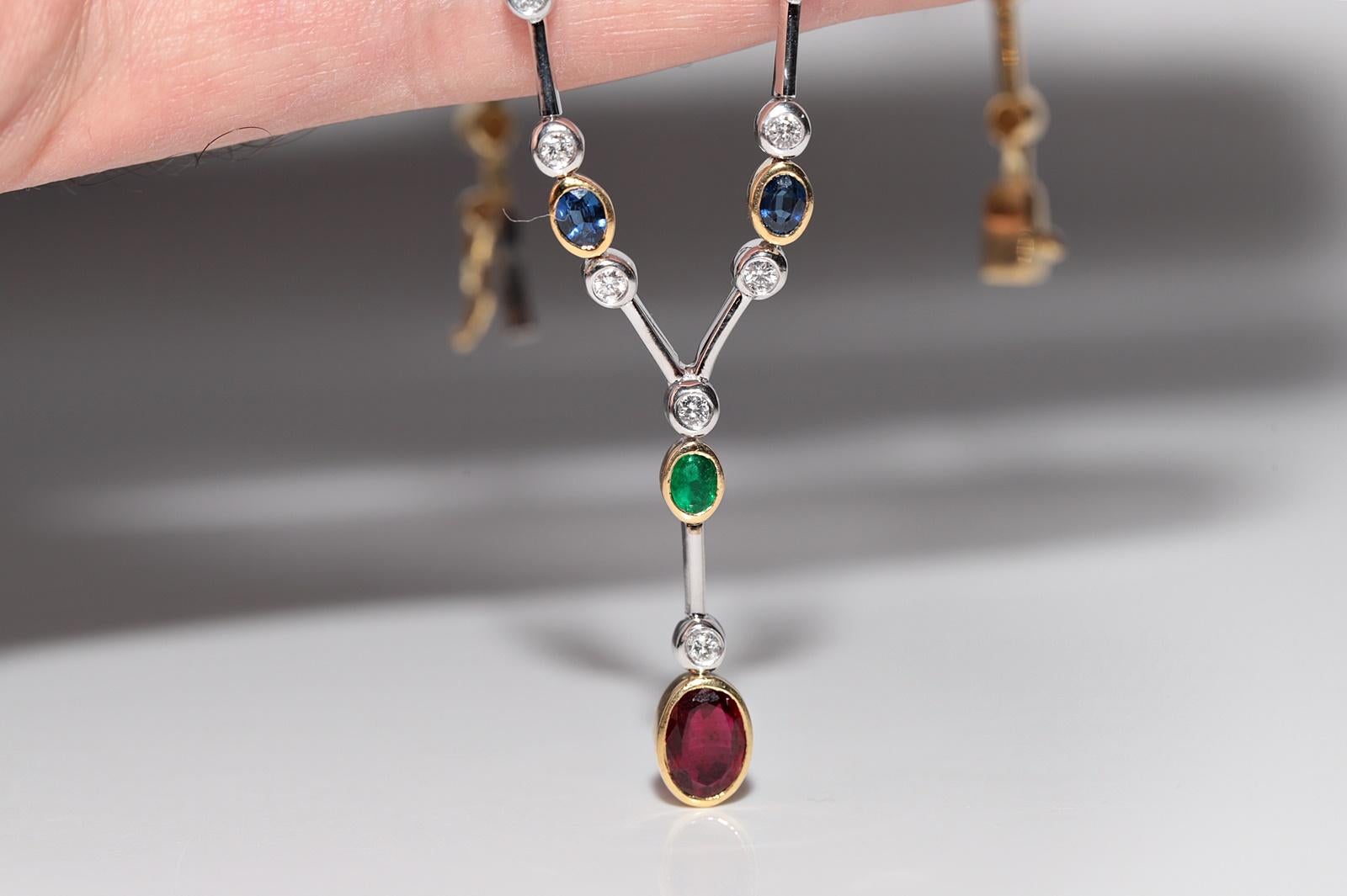 Collar de Oro de 18 K Decorado con Diamantes Naturales y Zafiro Esmeralda y Rubí en venta 1