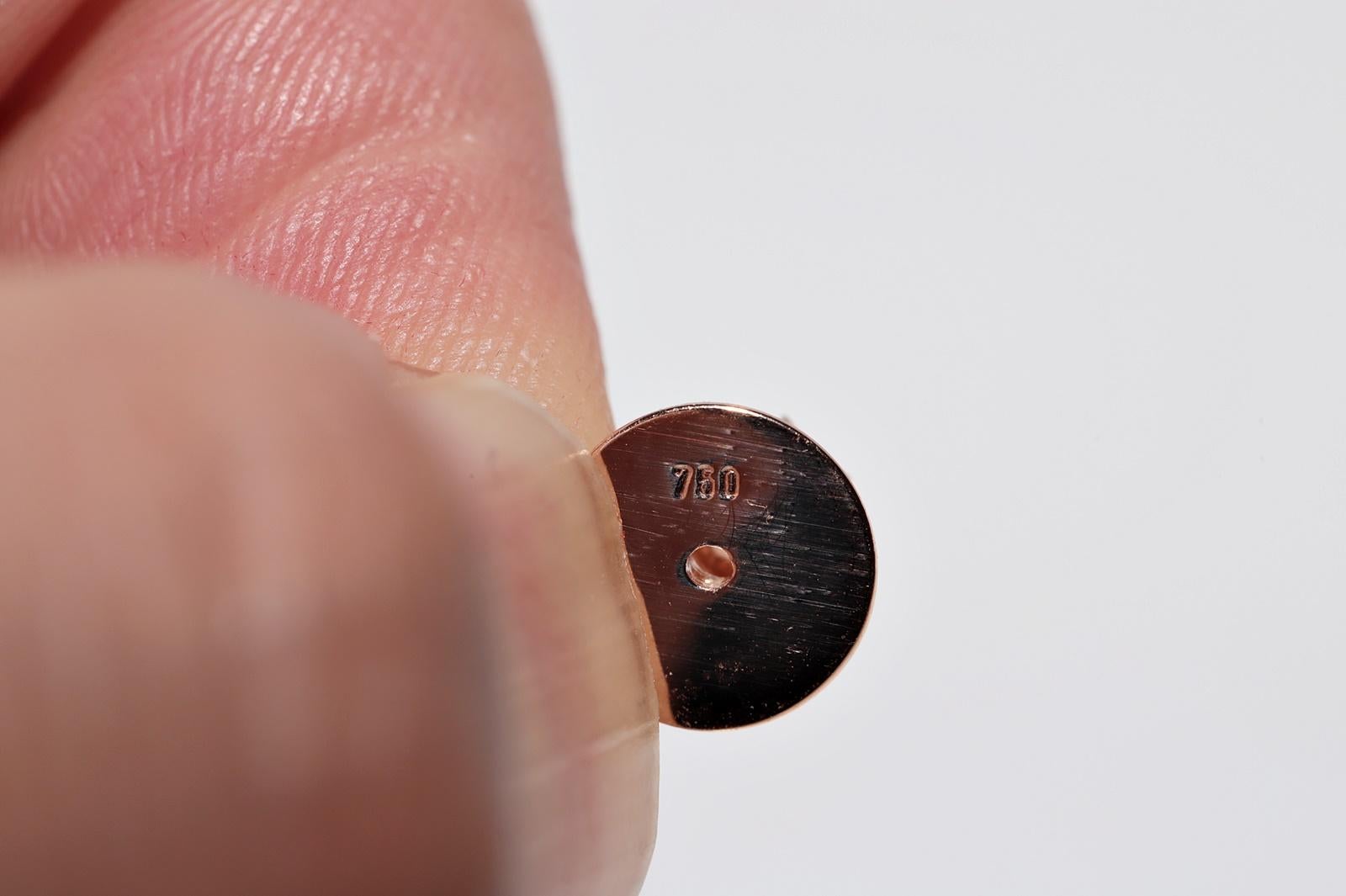 18 Karat Gold Natürlicher Diamant und Türkis Dekorierter Tropfenohrring im Angebot 7