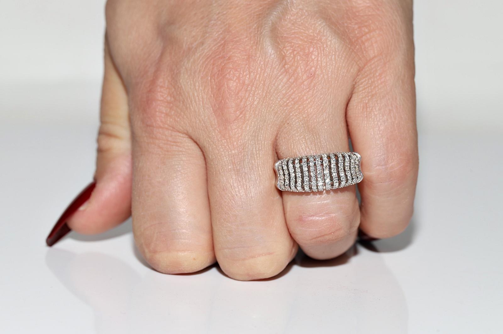 Bague forte en or 18k ornée de diamants naturels en vente 8