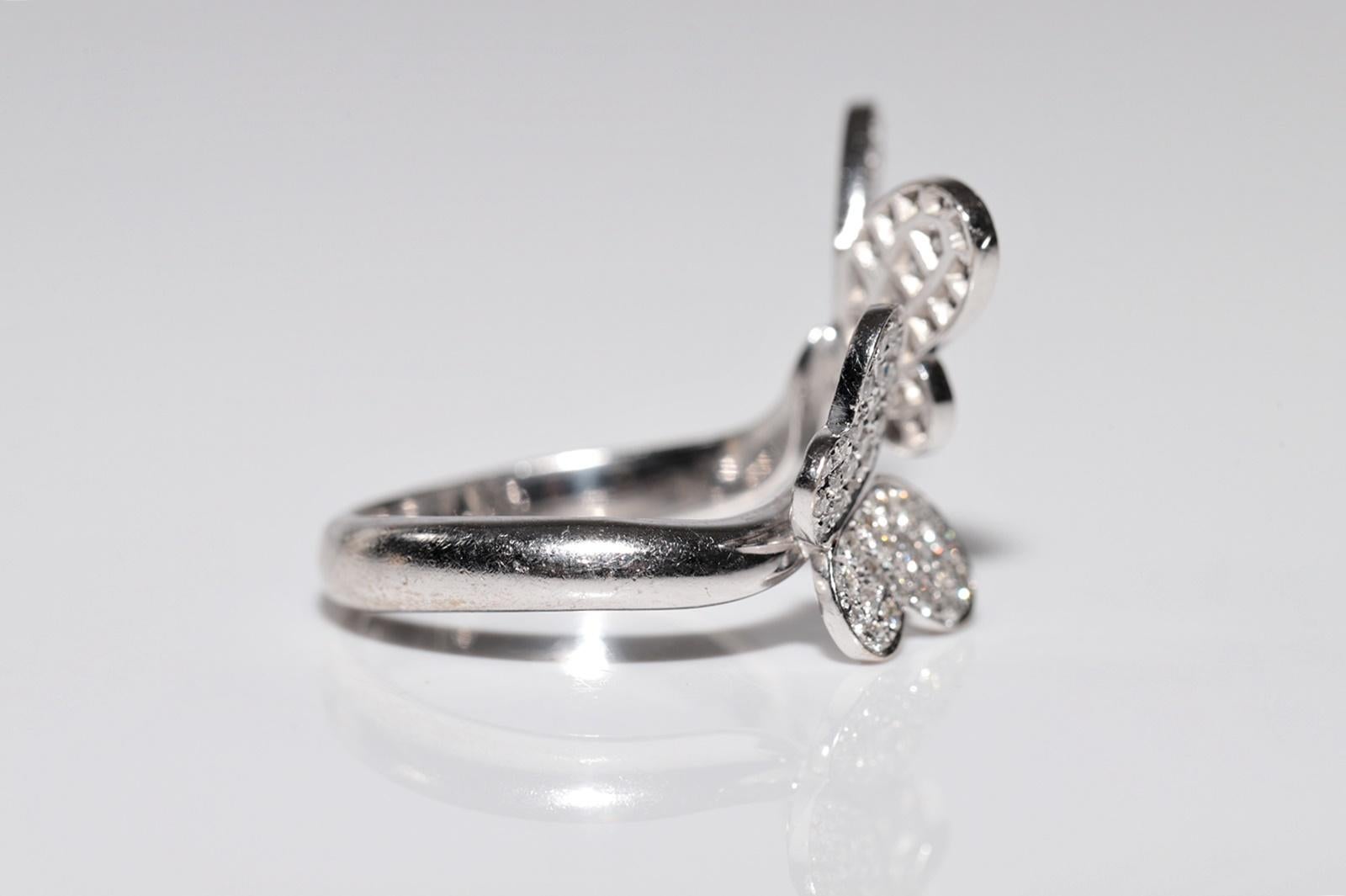 Bague forte en or 18k ornée de diamants naturels et d'un motif de papillon Pour femmes en vente
